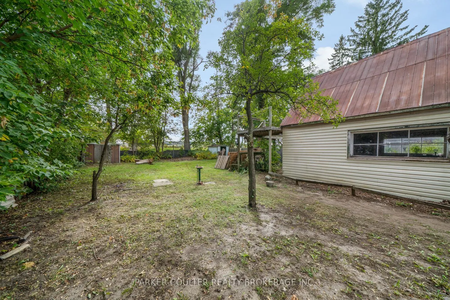 27 Campbell Avenue