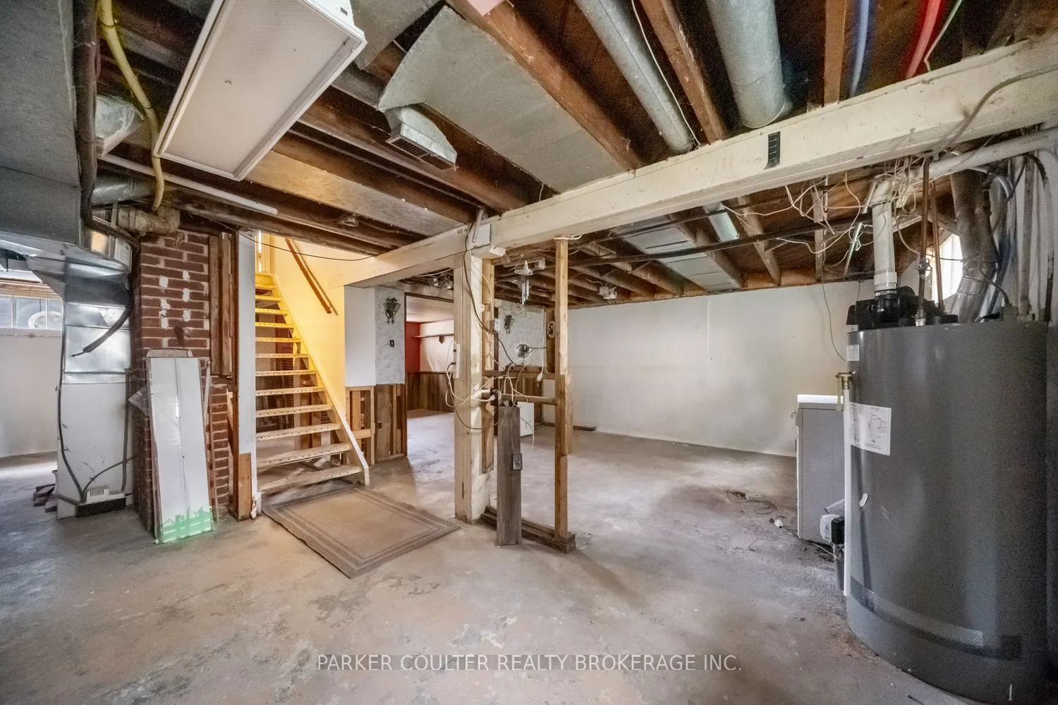 27 Campbell Avenue