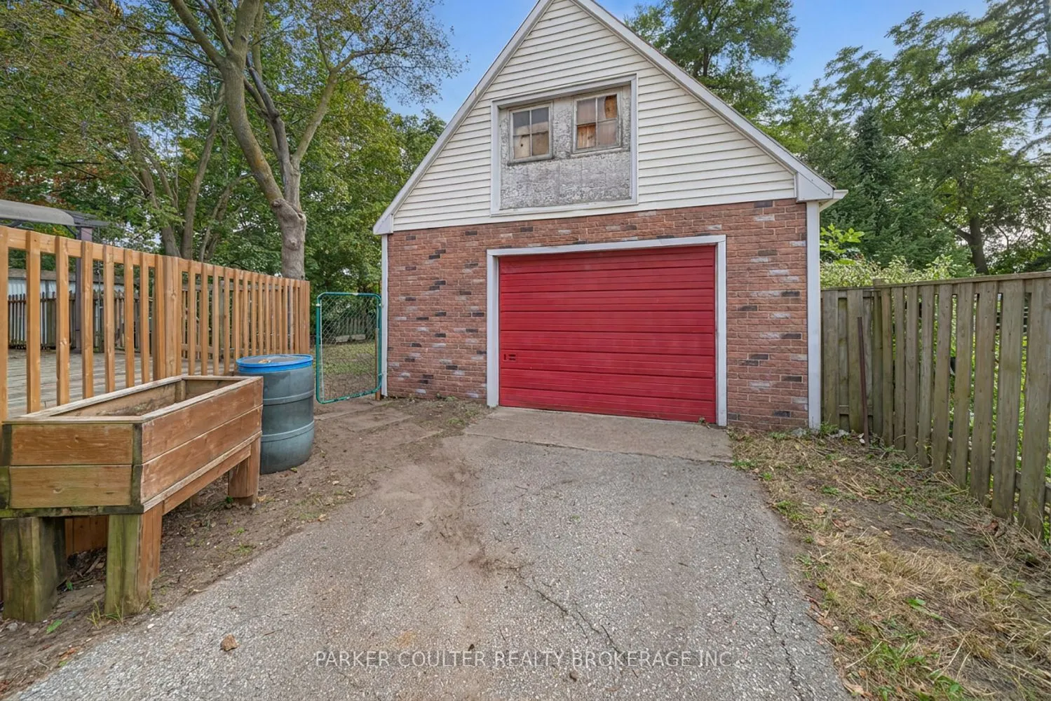27 Campbell Avenue