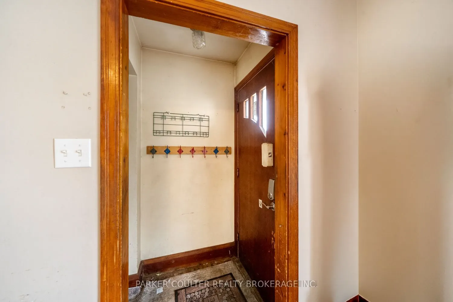 27 Campbell Avenue