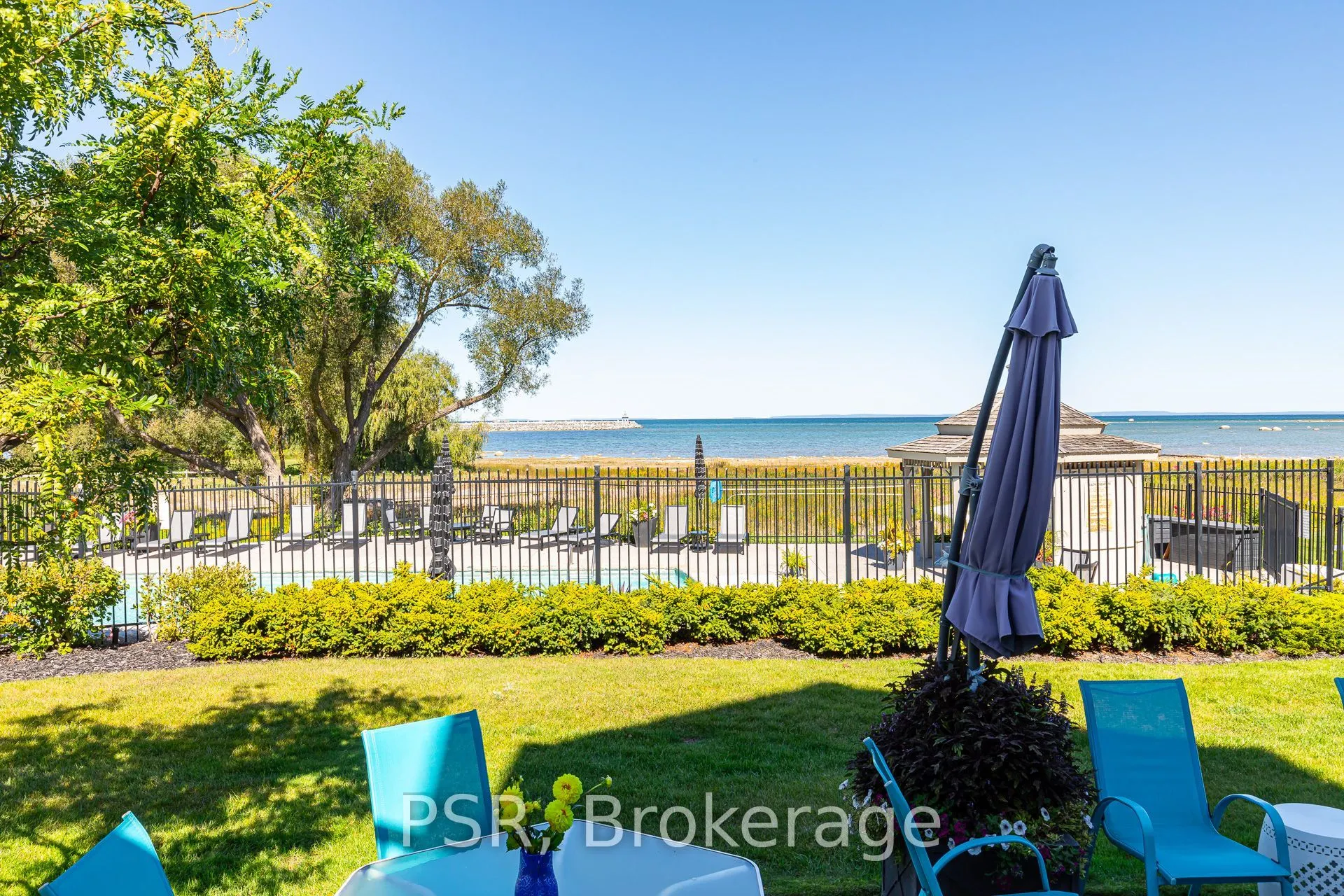 40 Trott Boulevard #305