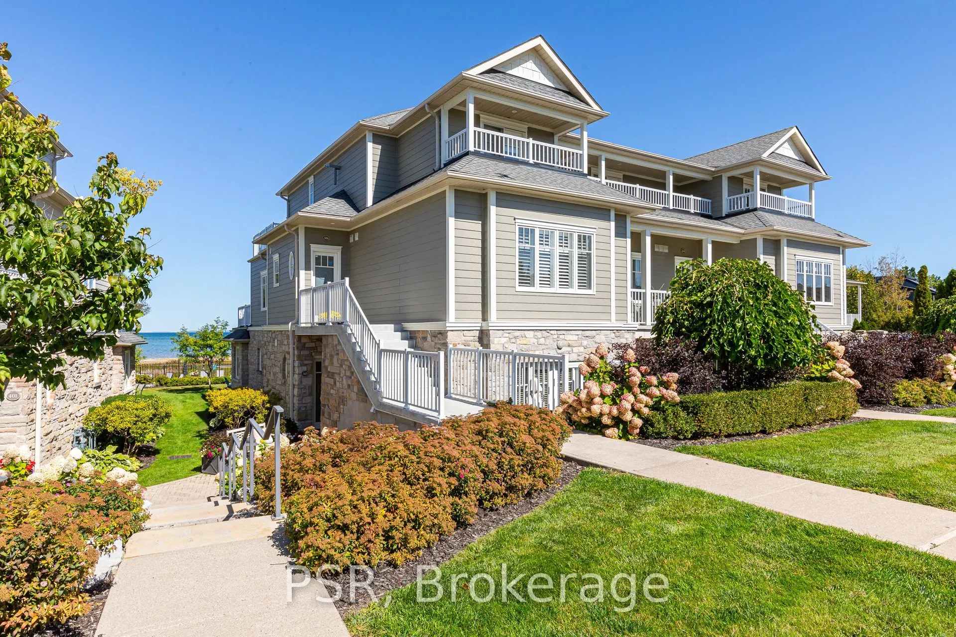40 Trott Boulevard #305