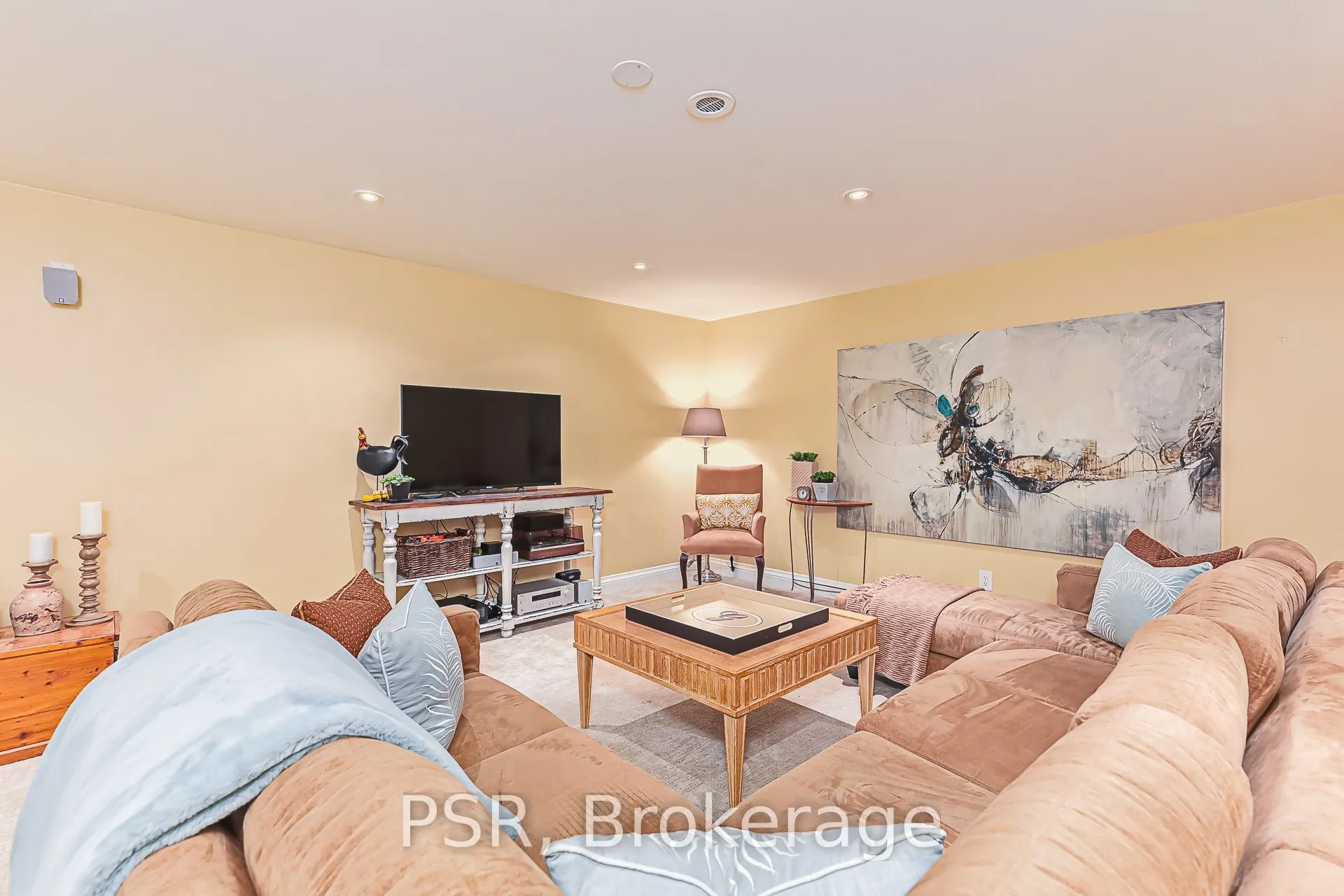 40 Trott Boulevard #305