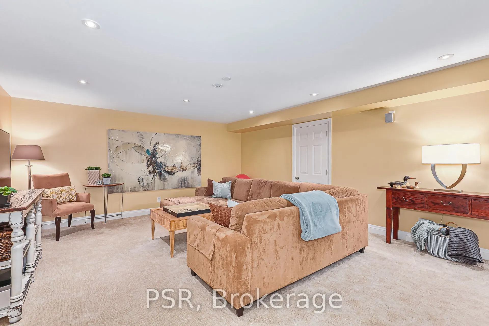 40 Trott Boulevard #305