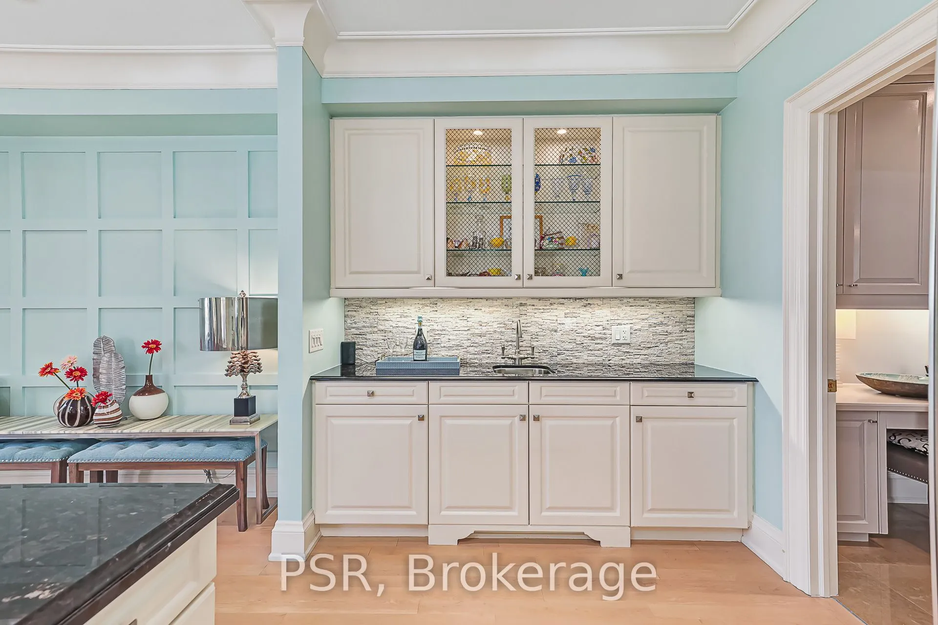 40 Trott Boulevard #305