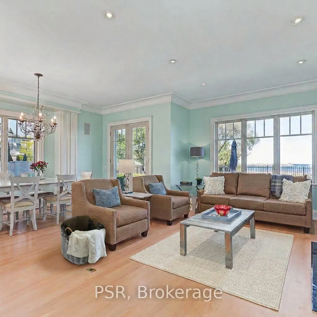 40 Trott Boulevard #305