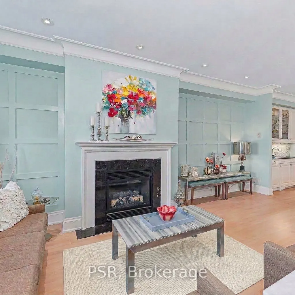 40 Trott Boulevard #305