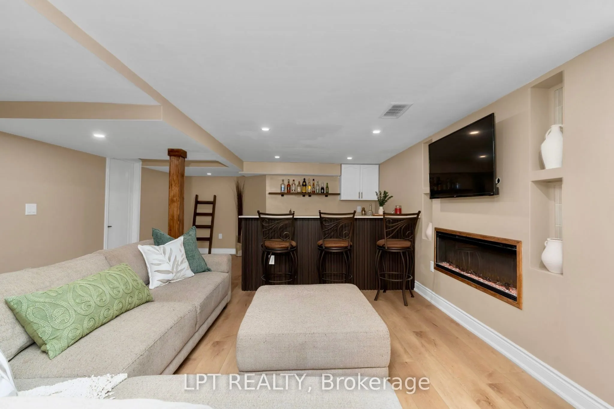 47 Northview Crescent