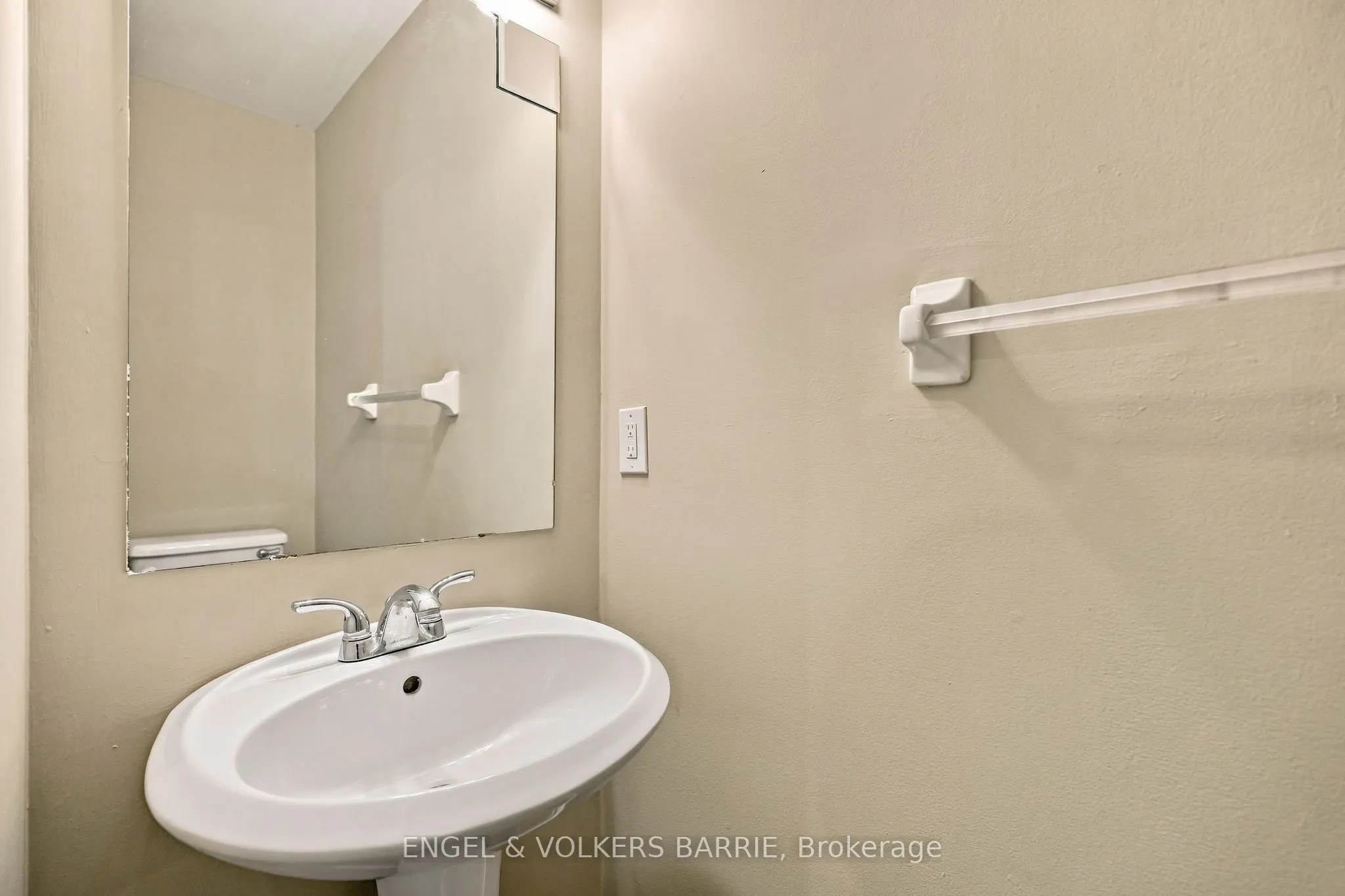 506 Essa Road #38