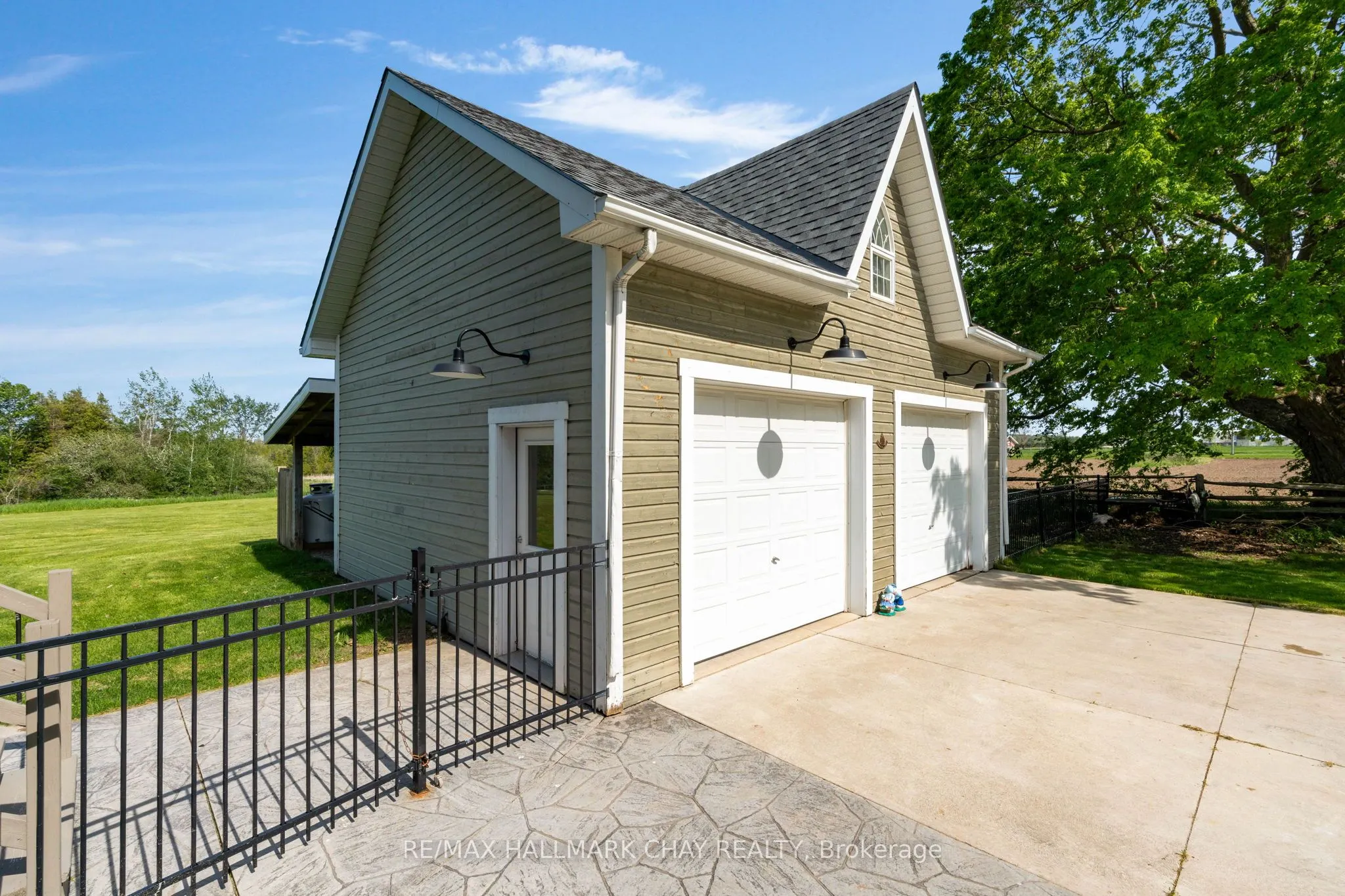 1595 County 42 Road