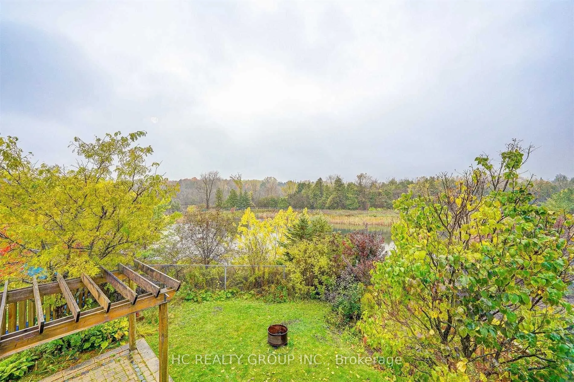 26 COUNTRY Lane