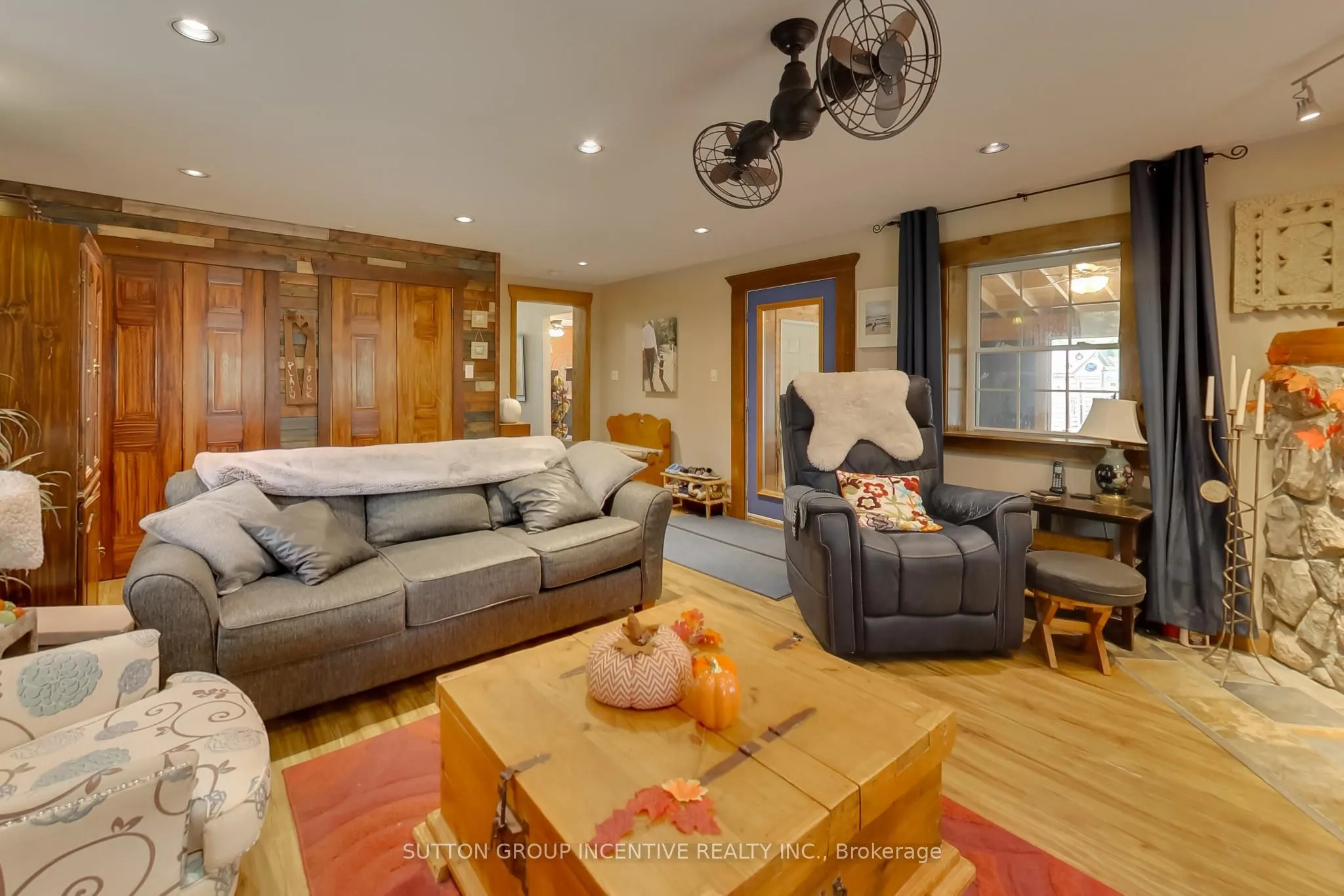 1724 Penetanguishene Road