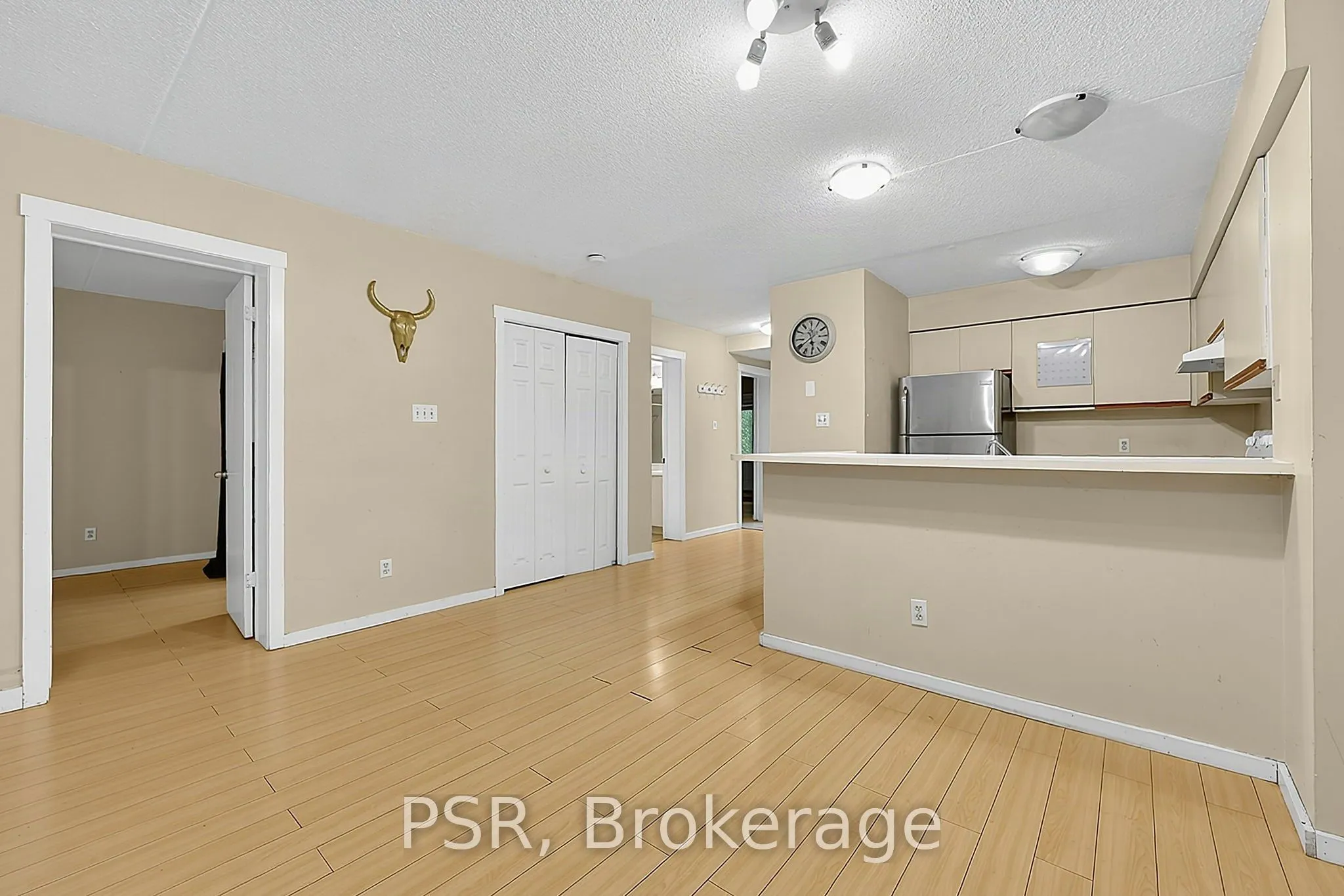 49 Trott Boulevard #183
