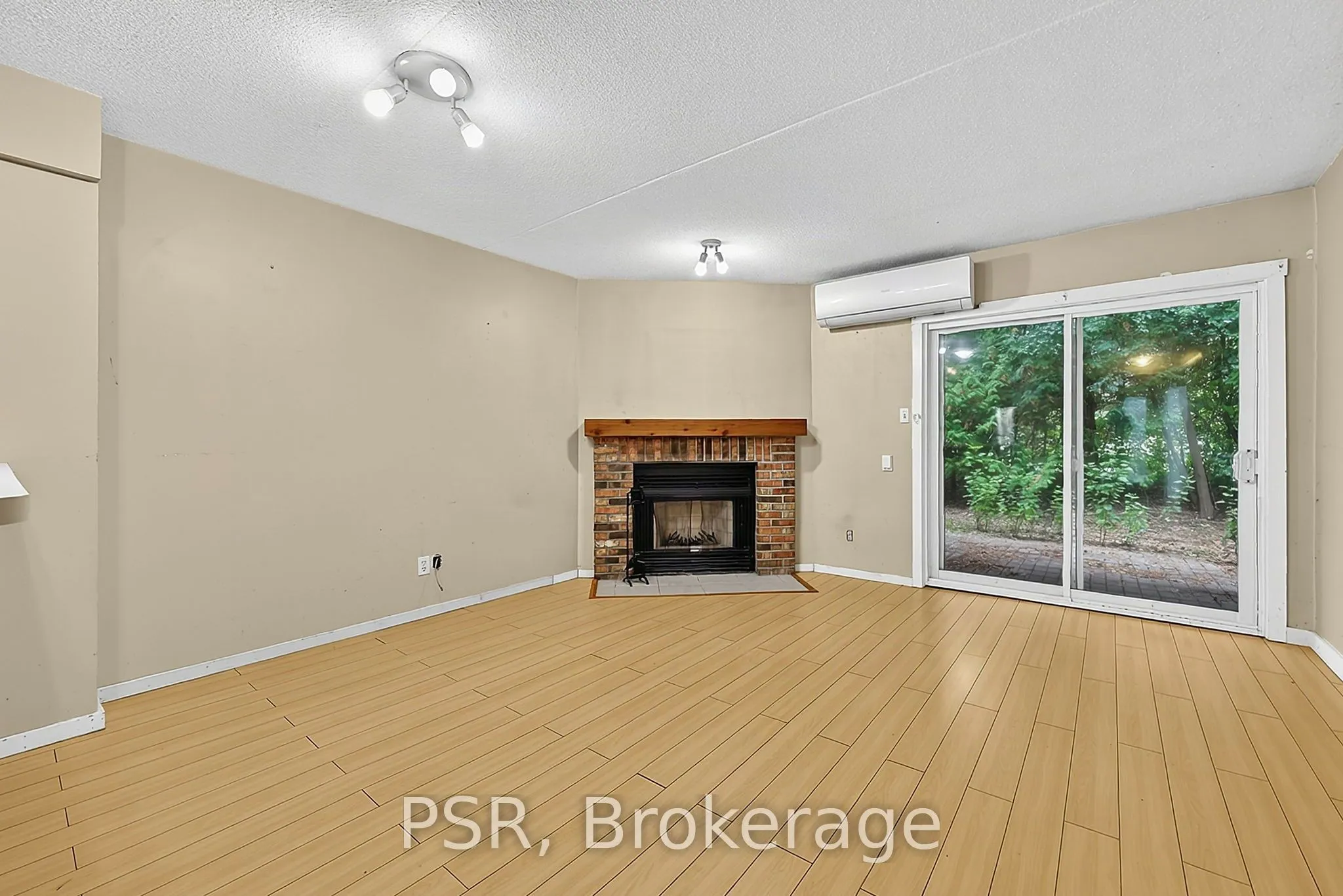 49 Trott Boulevard #183