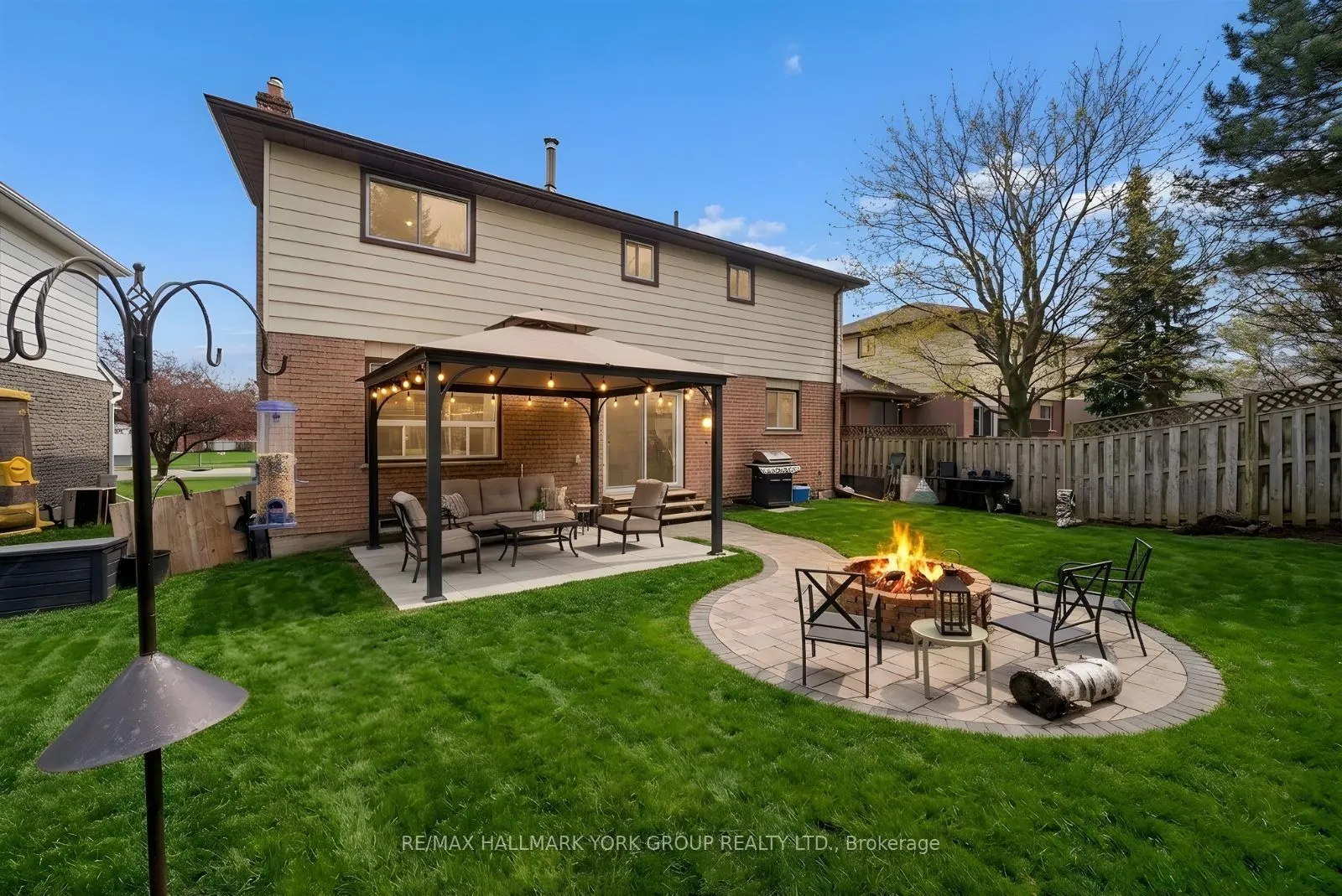 41 Laurentian Lane