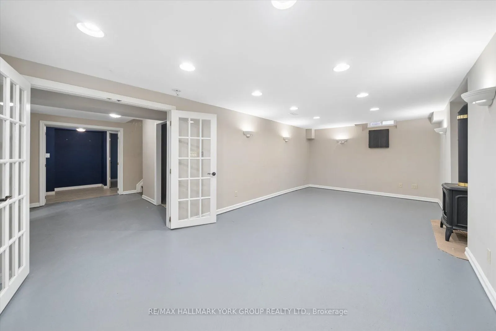 41 Laurentian Lane