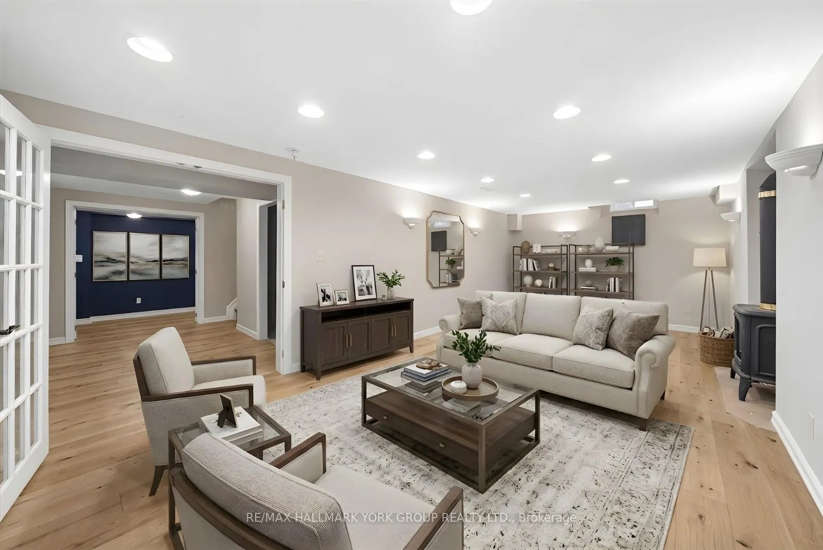 41 Laurentian Lane