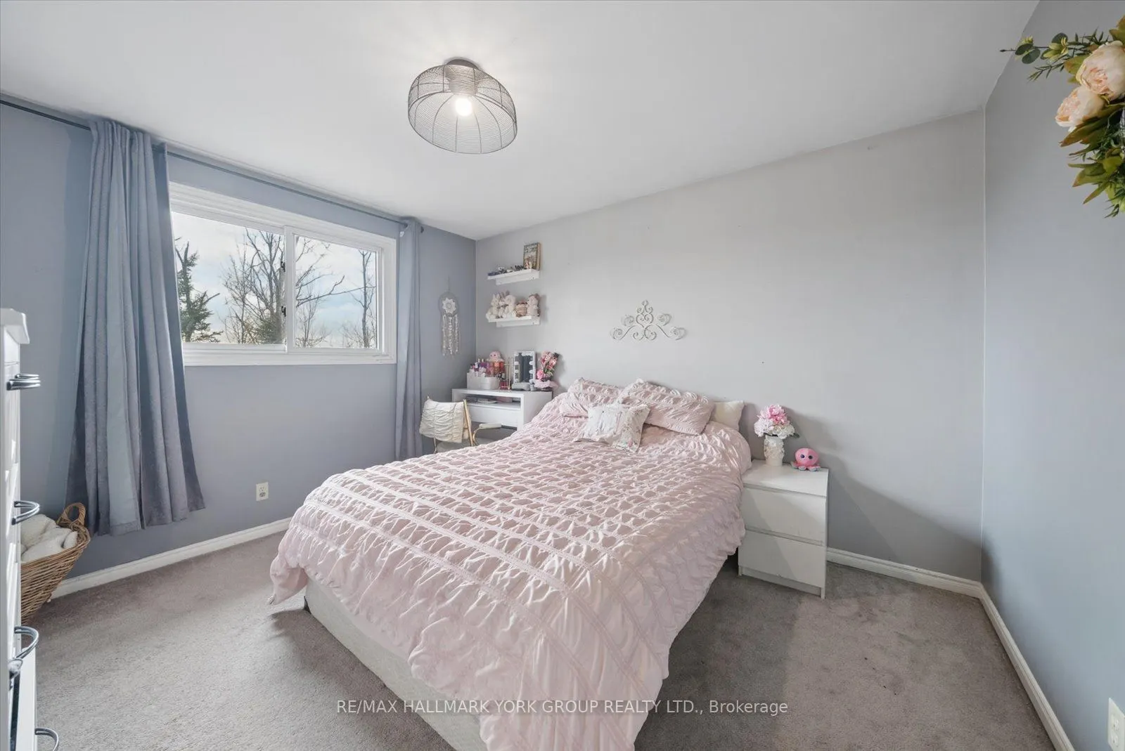 41 Laurentian Lane