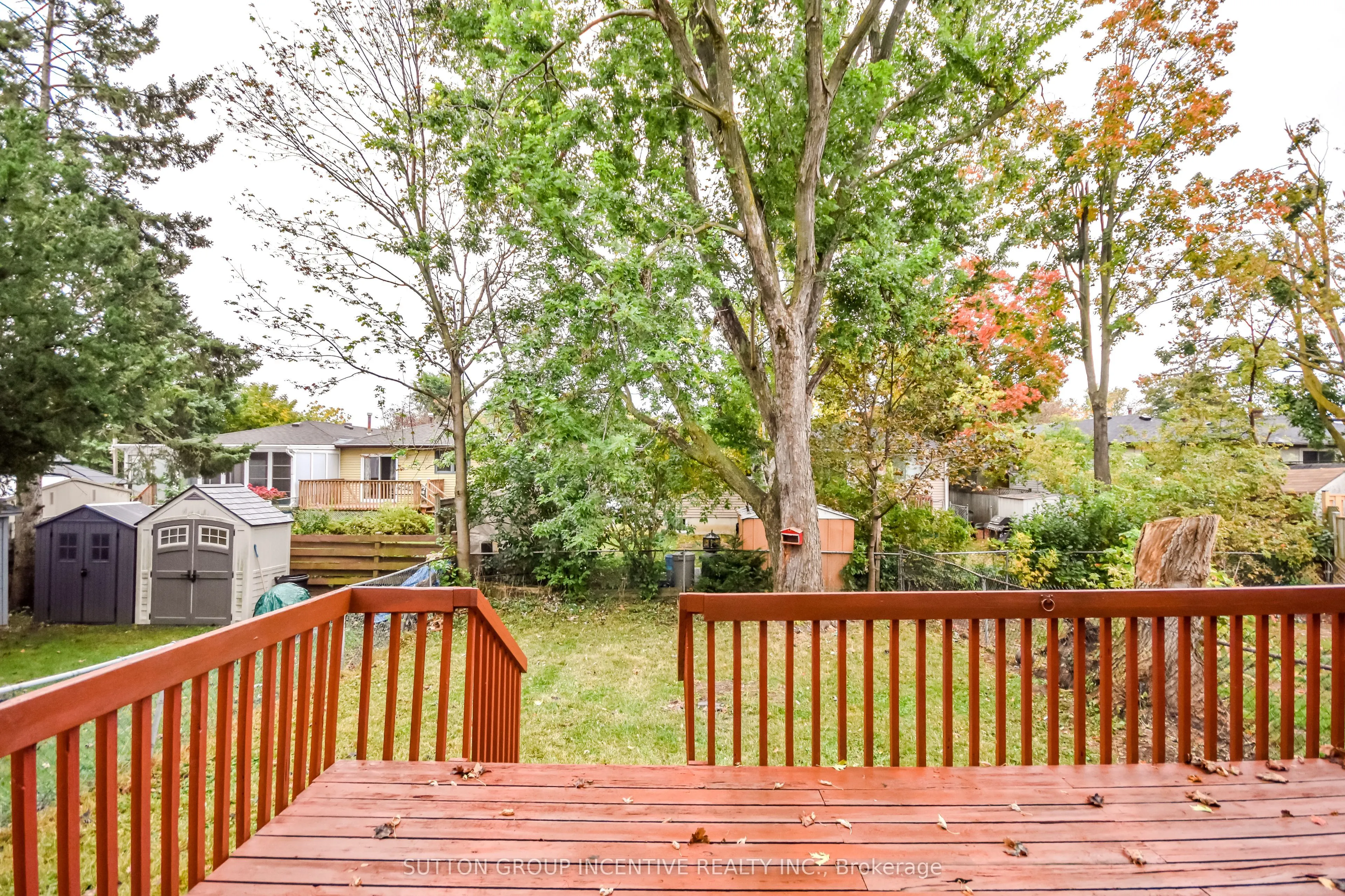 33B Cundles Road E