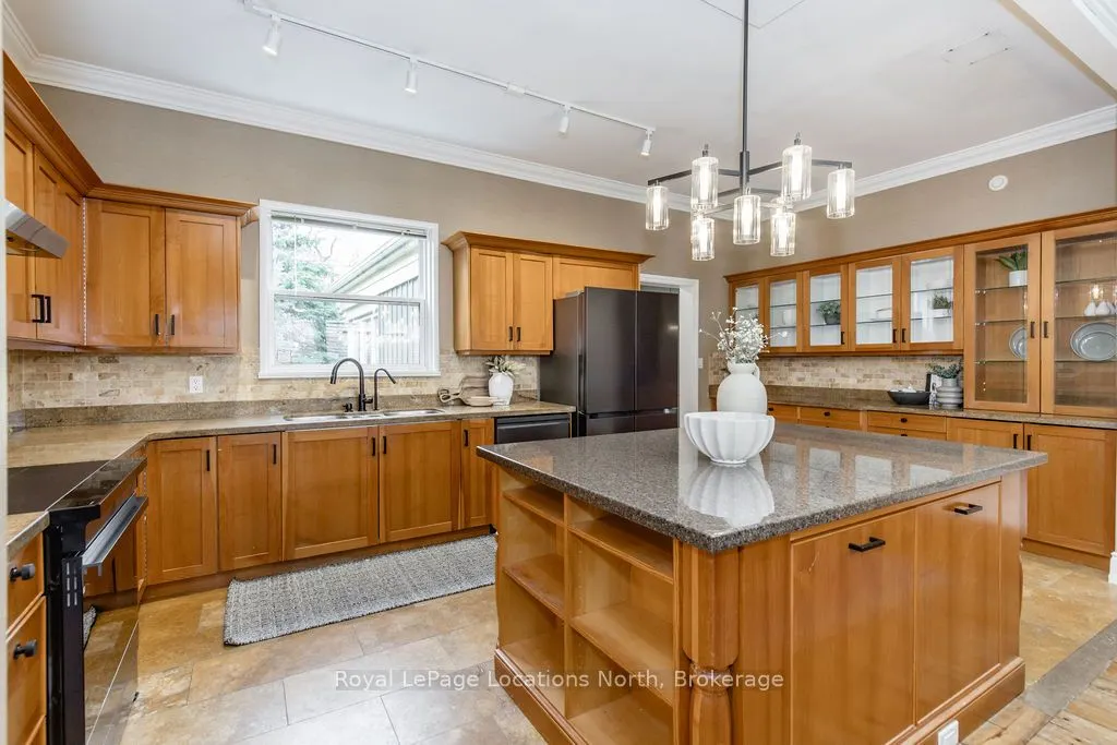 795853 Grey 19 Road