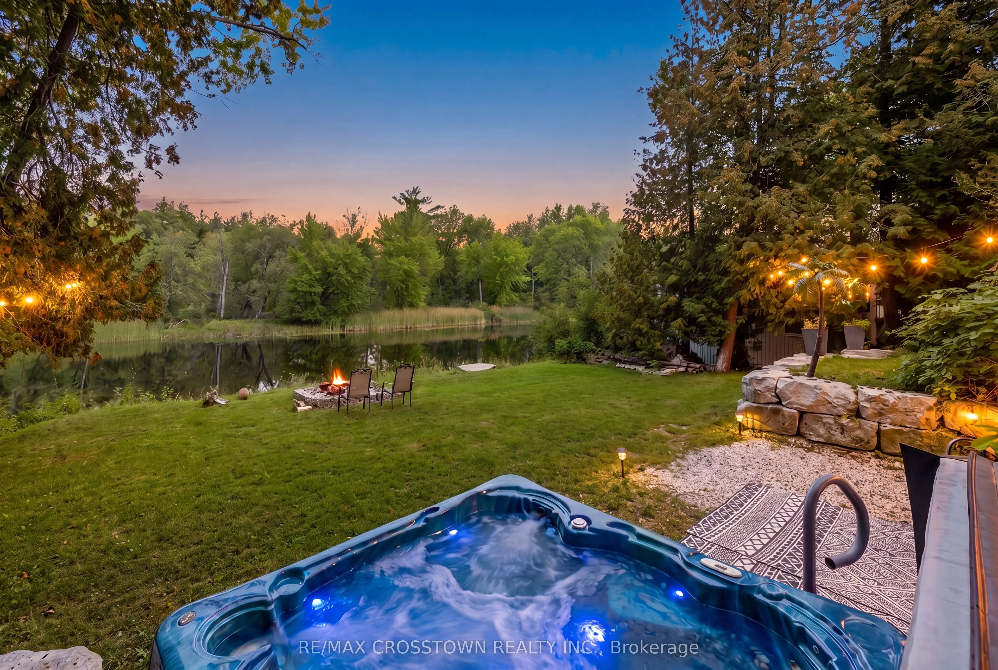 4454 Rosalyn Drive