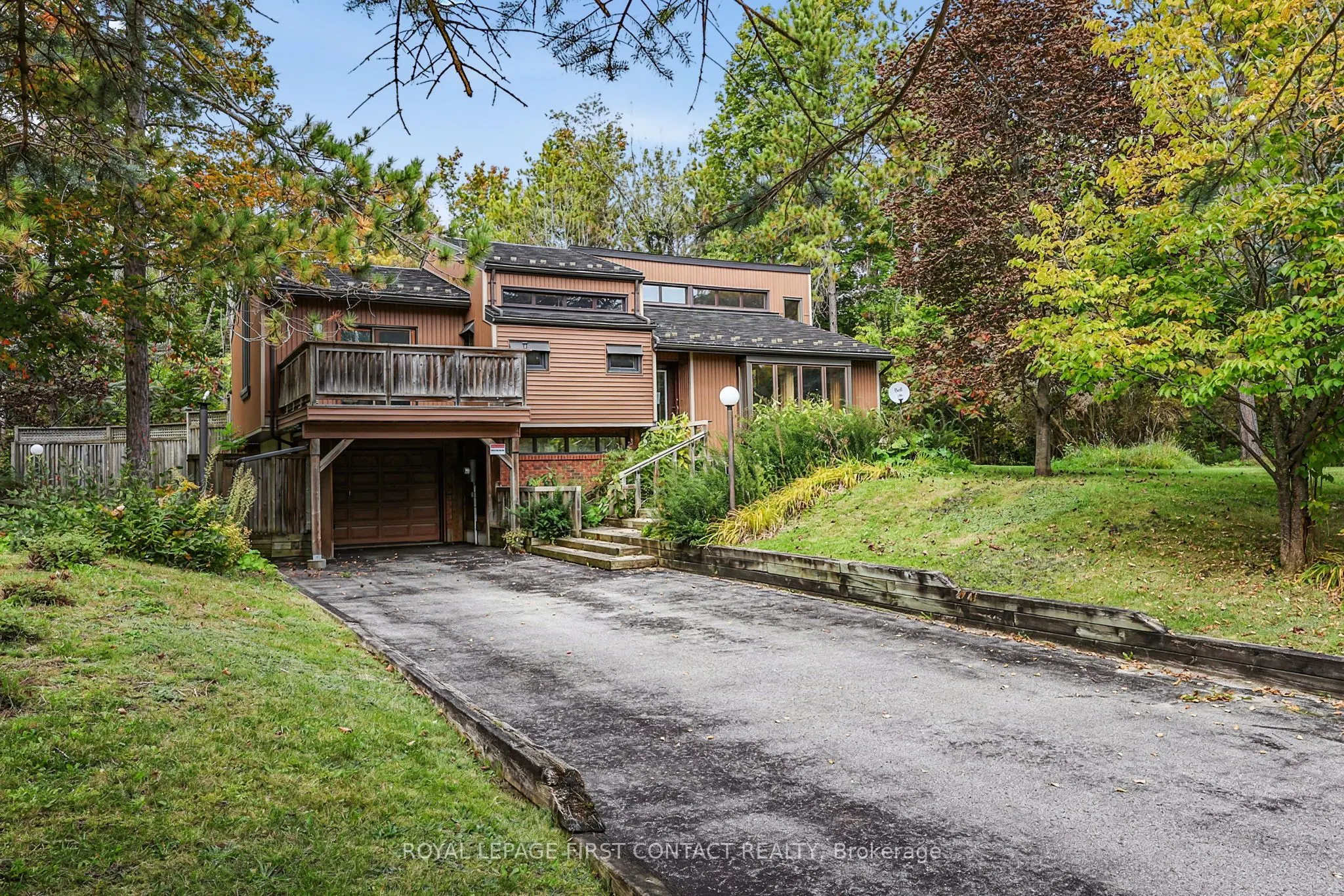 2 Briarwood Court