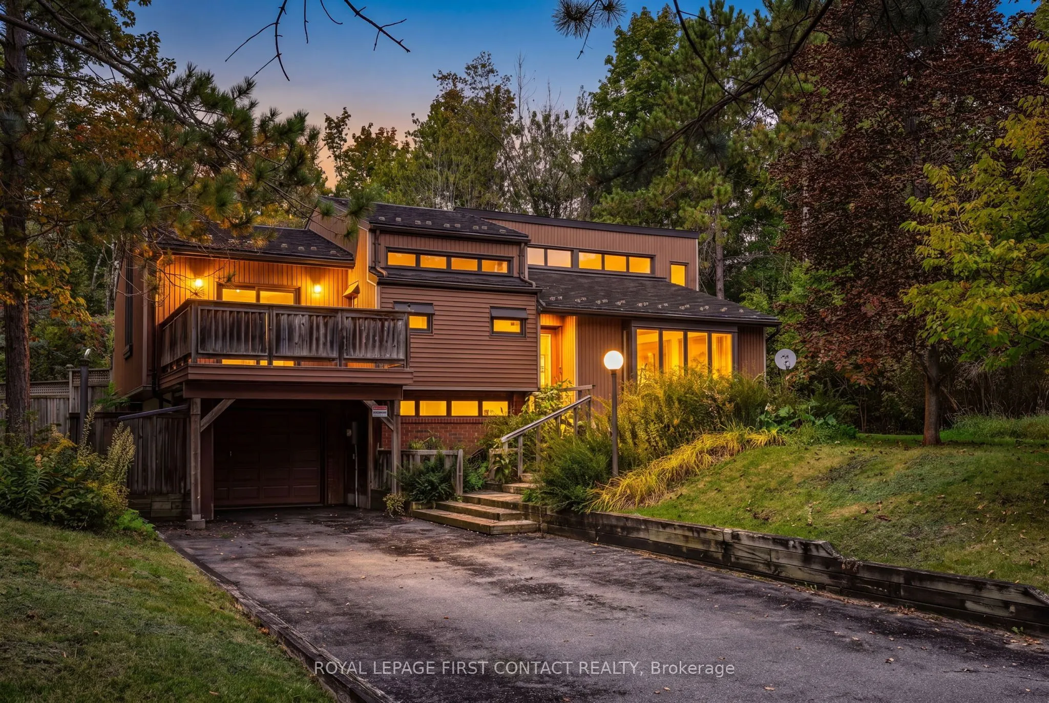 2 Briarwood Court