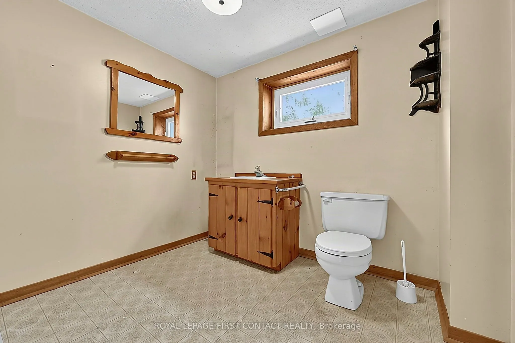 2 Briarwood Court