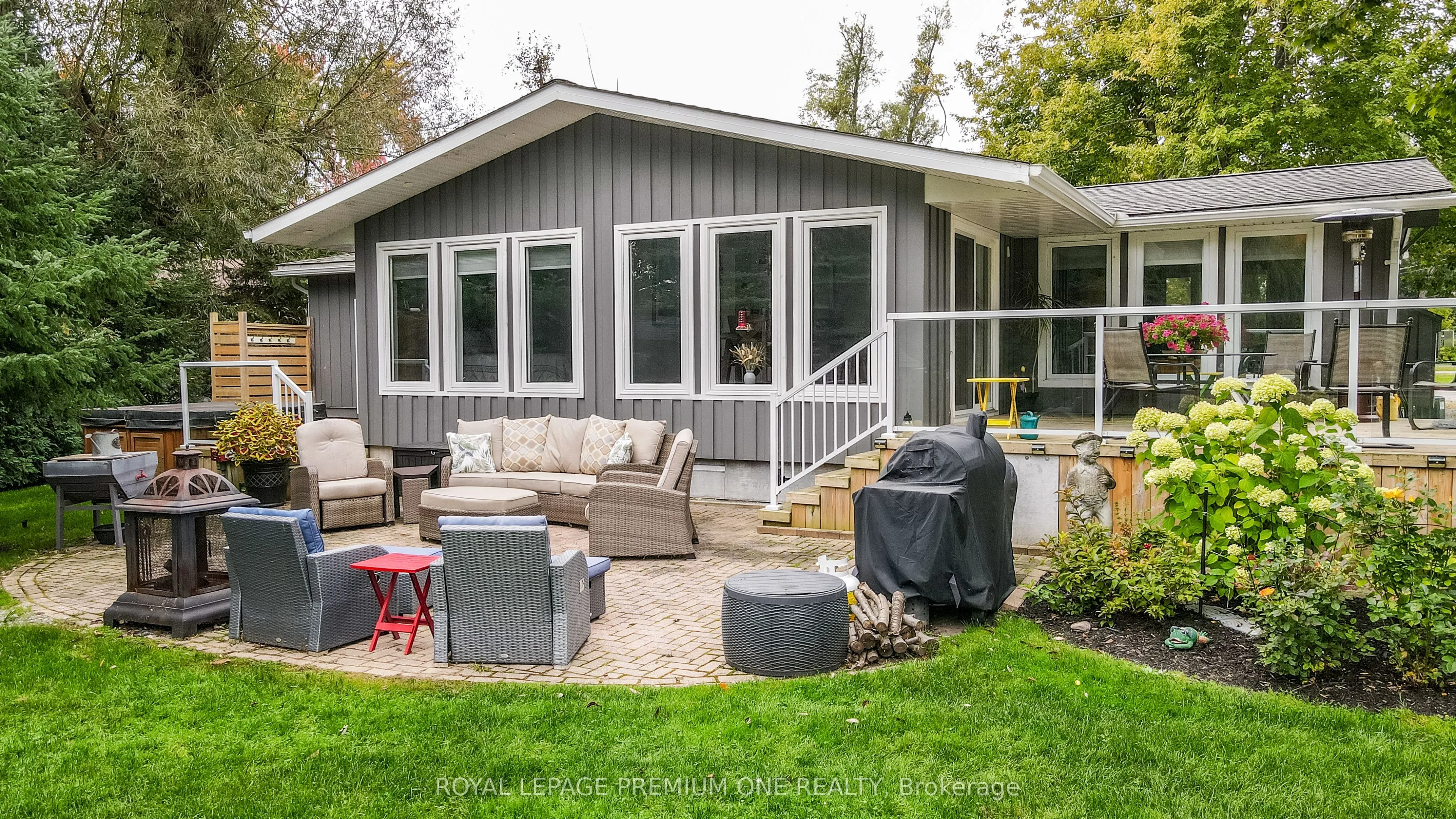 23 Poplar Crescent