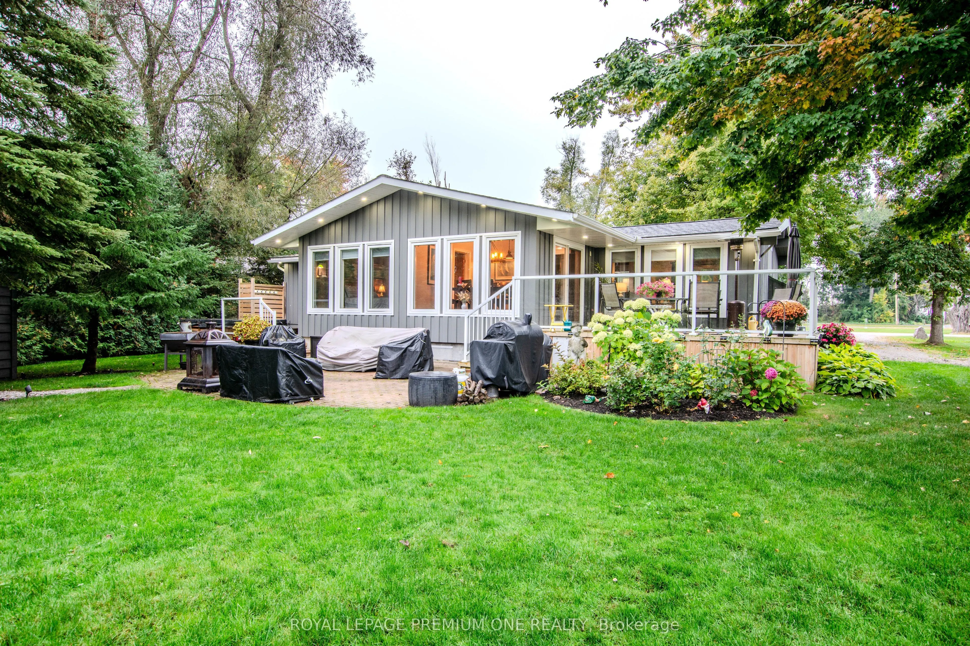 23 Poplar Crescent