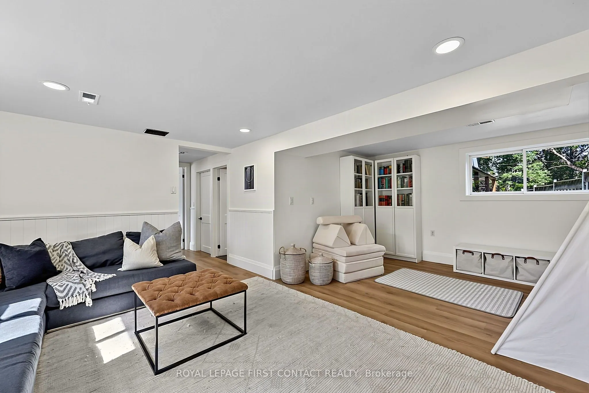 11 MacLaren Avenue