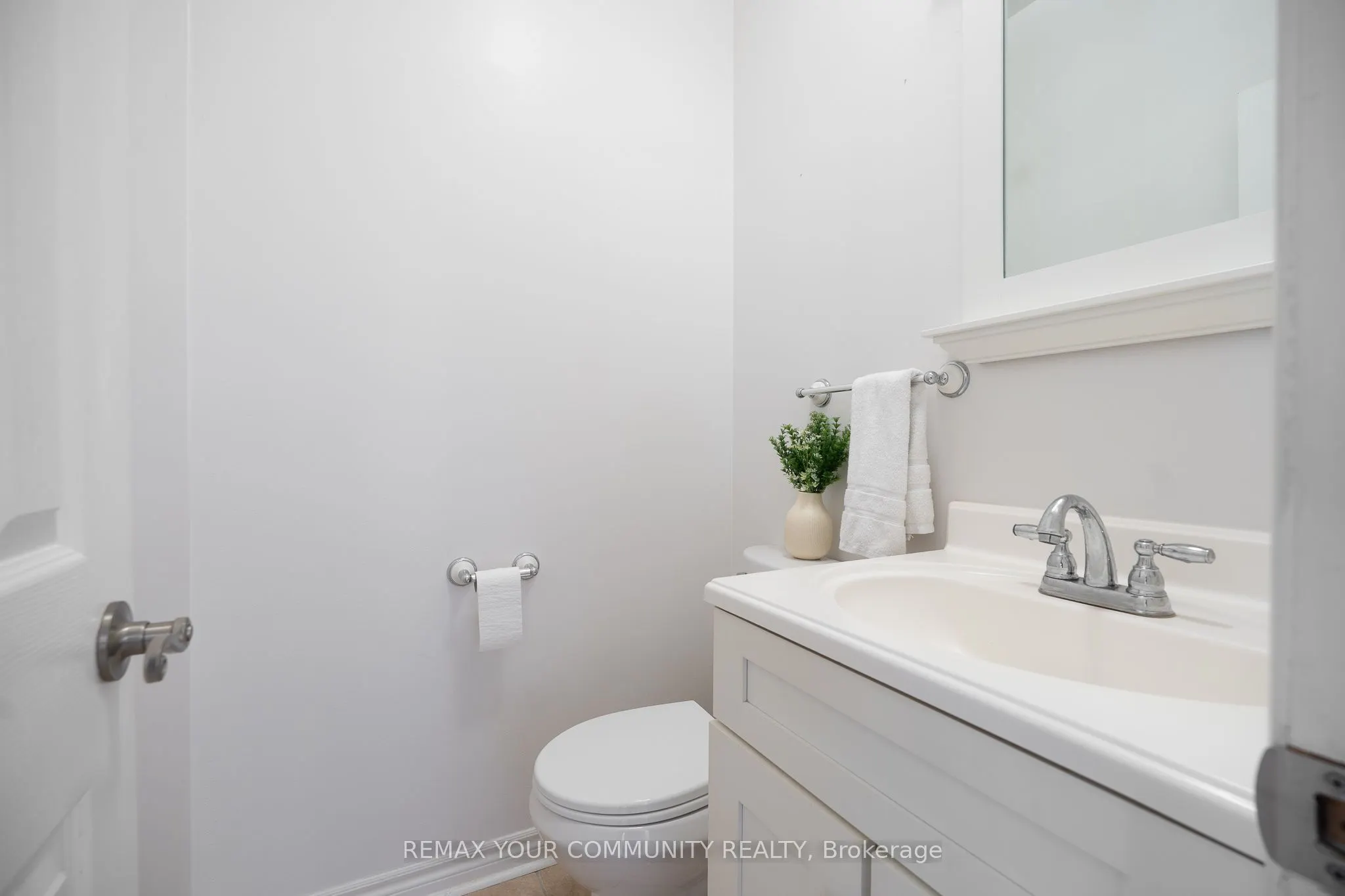 21 Silvercreek Crescent