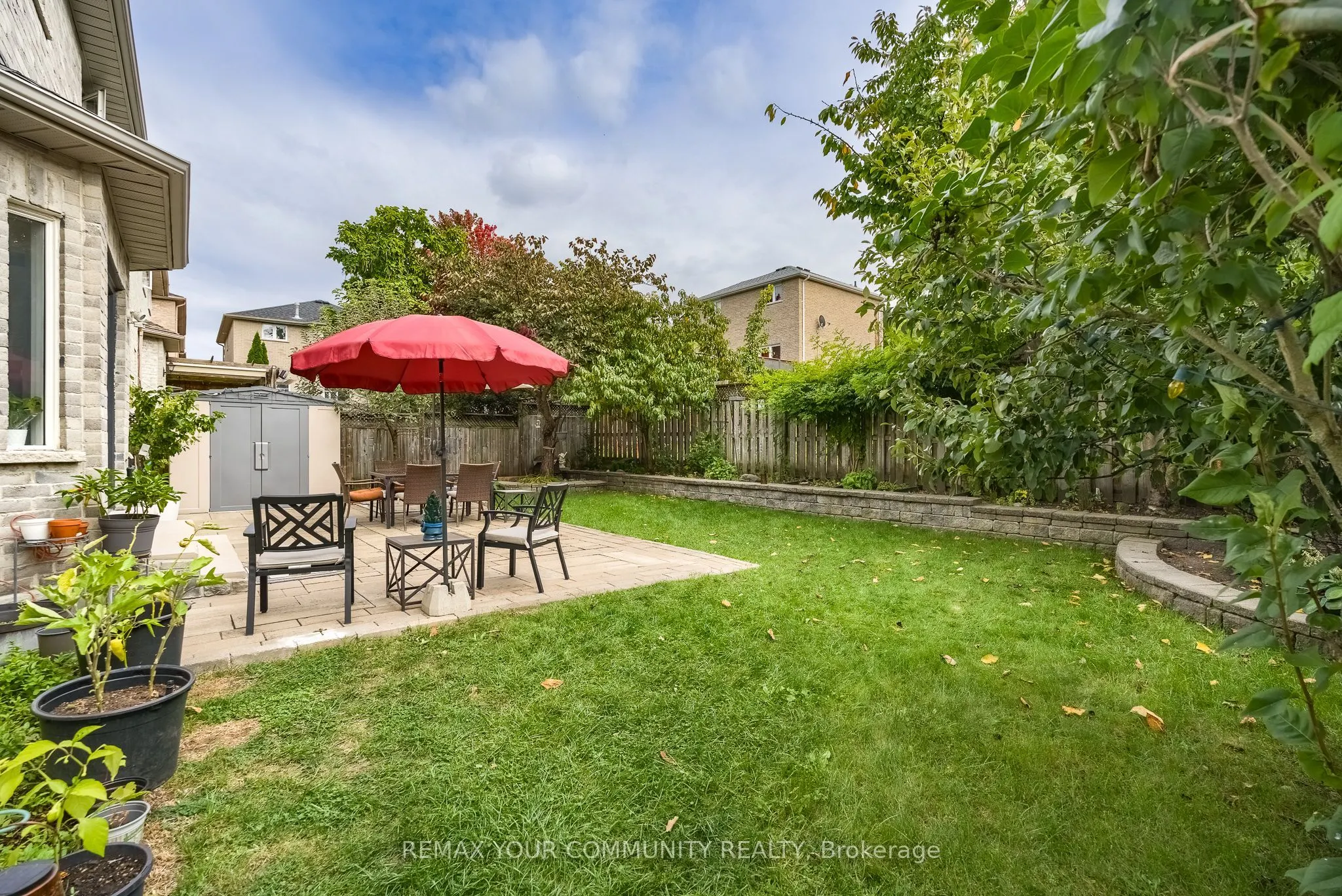 21 Silvercreek Crescent