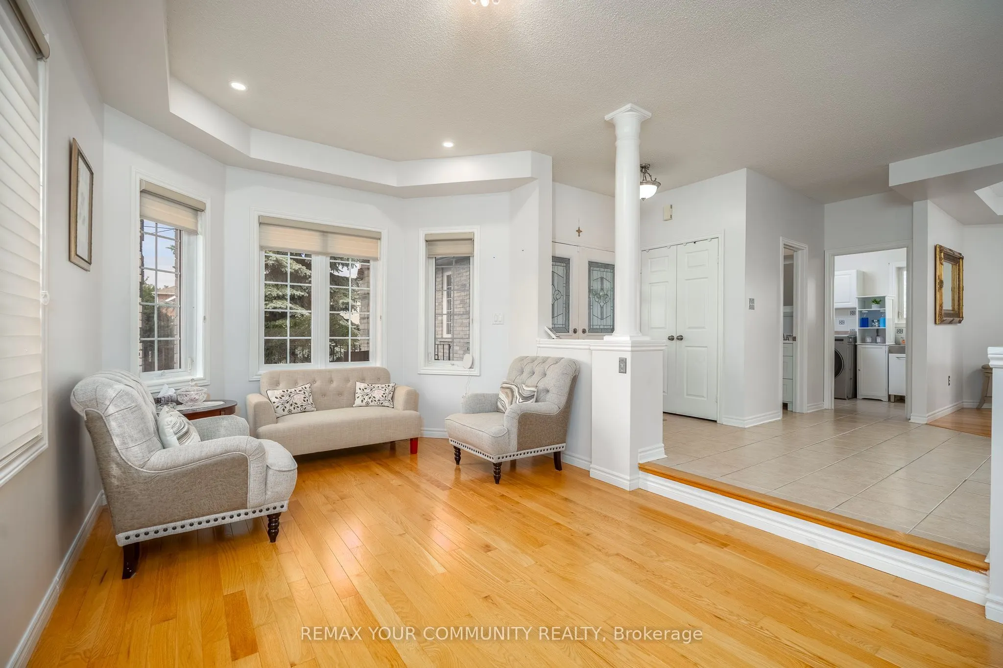 21 Silvercreek Crescent