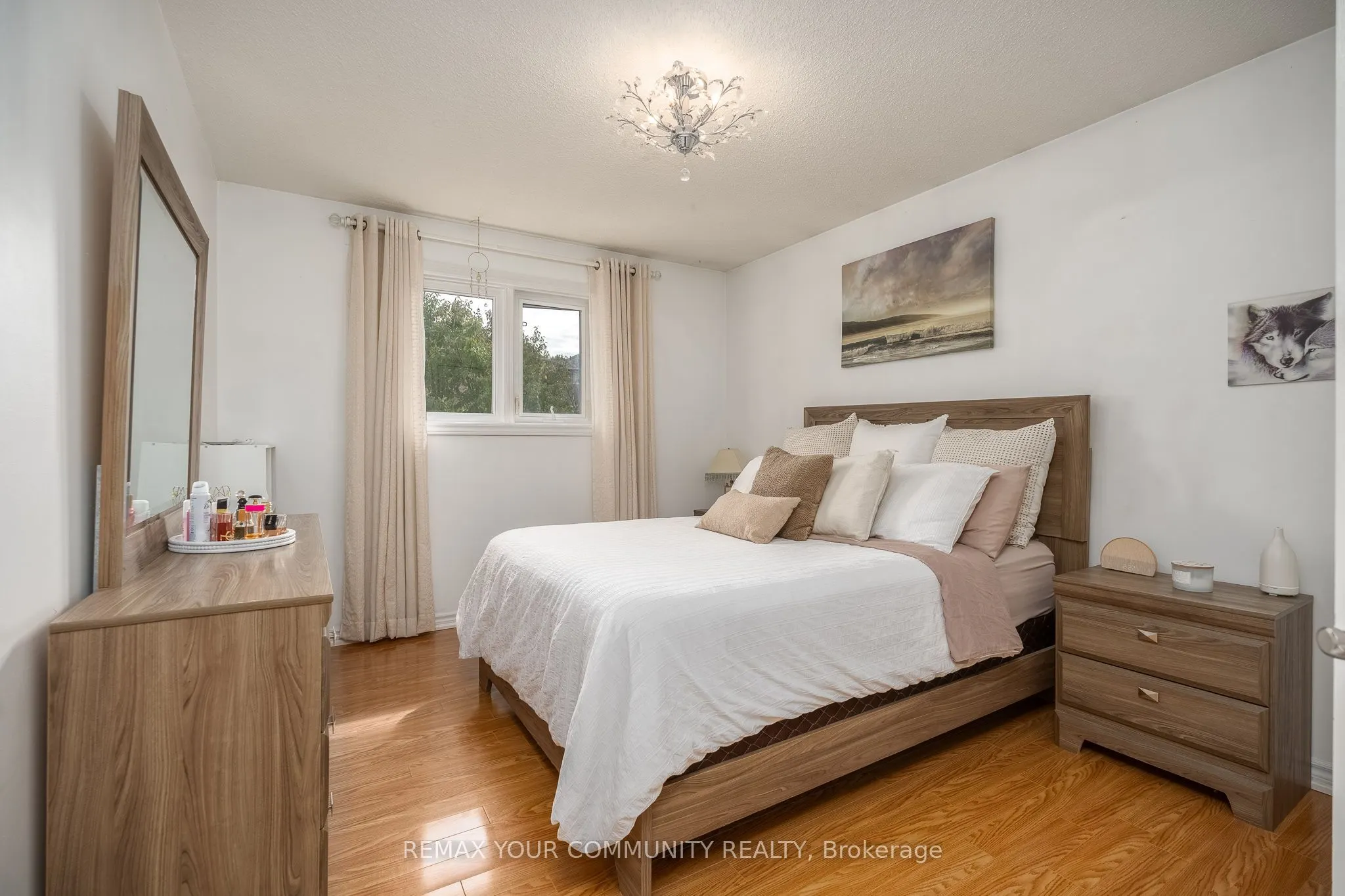 21 Silvercreek Crescent