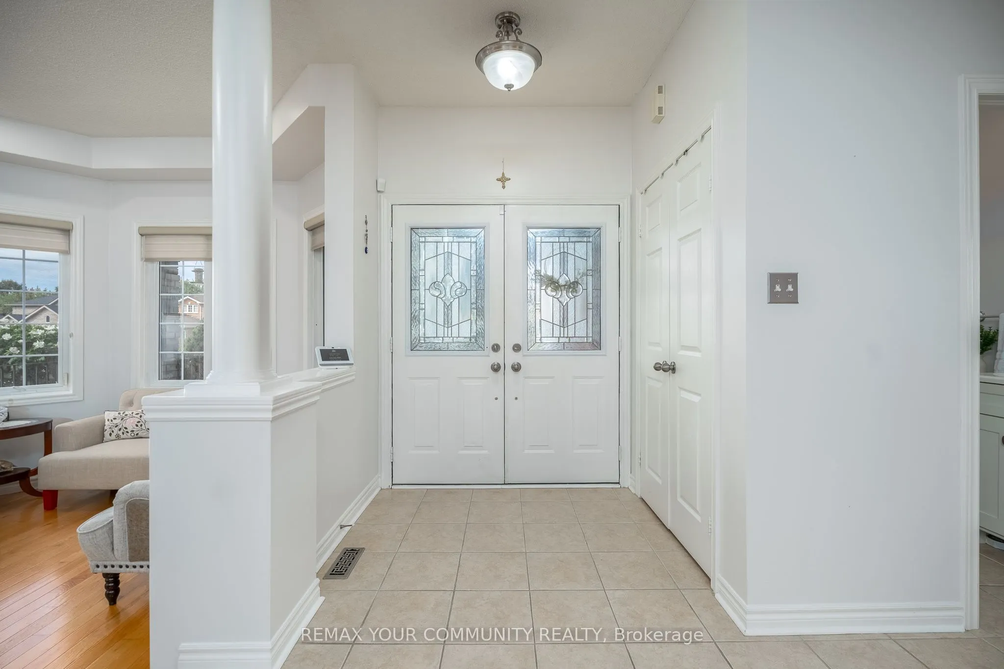 21 Silvercreek Crescent