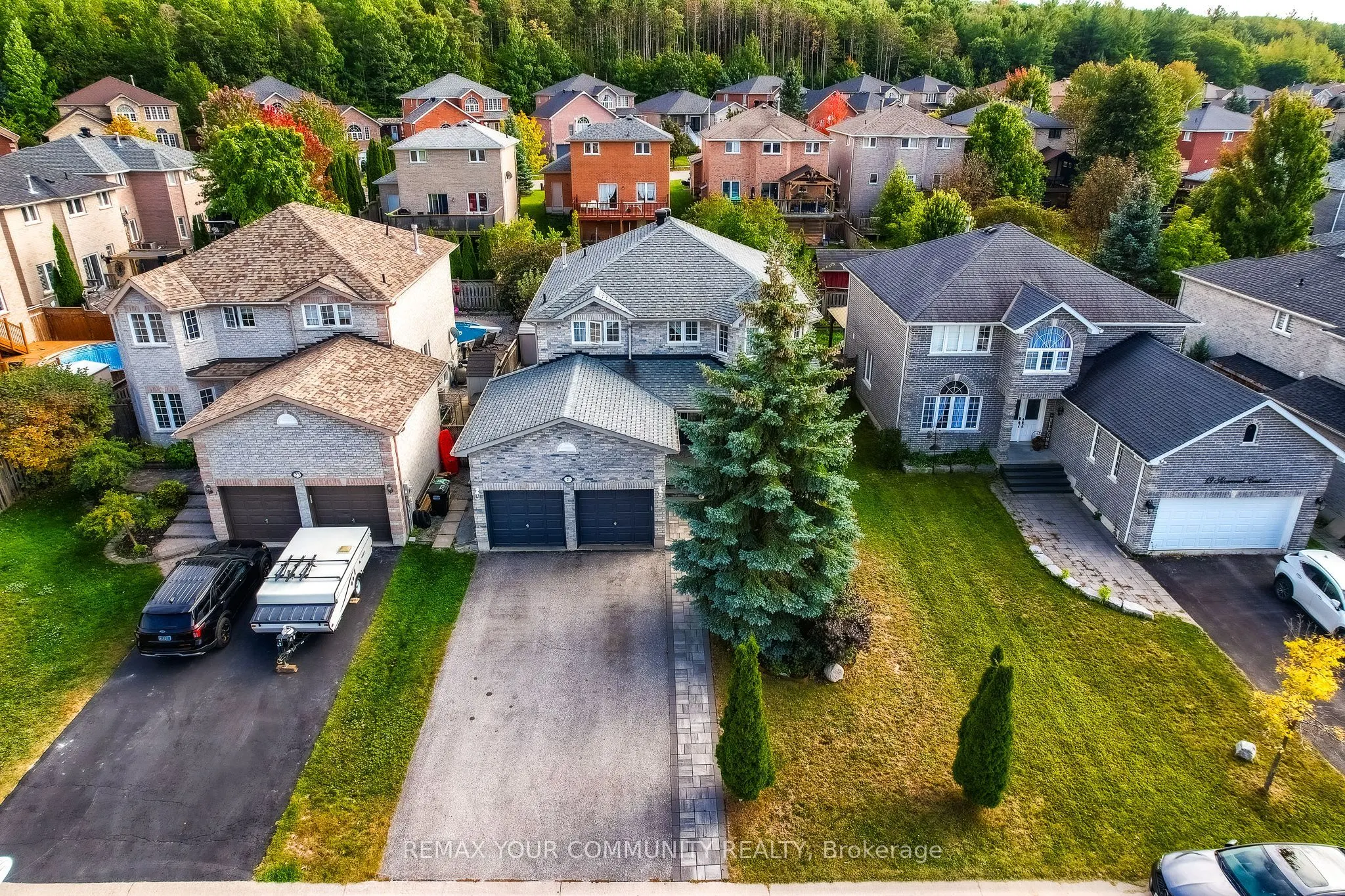 21 Silvercreek Crescent