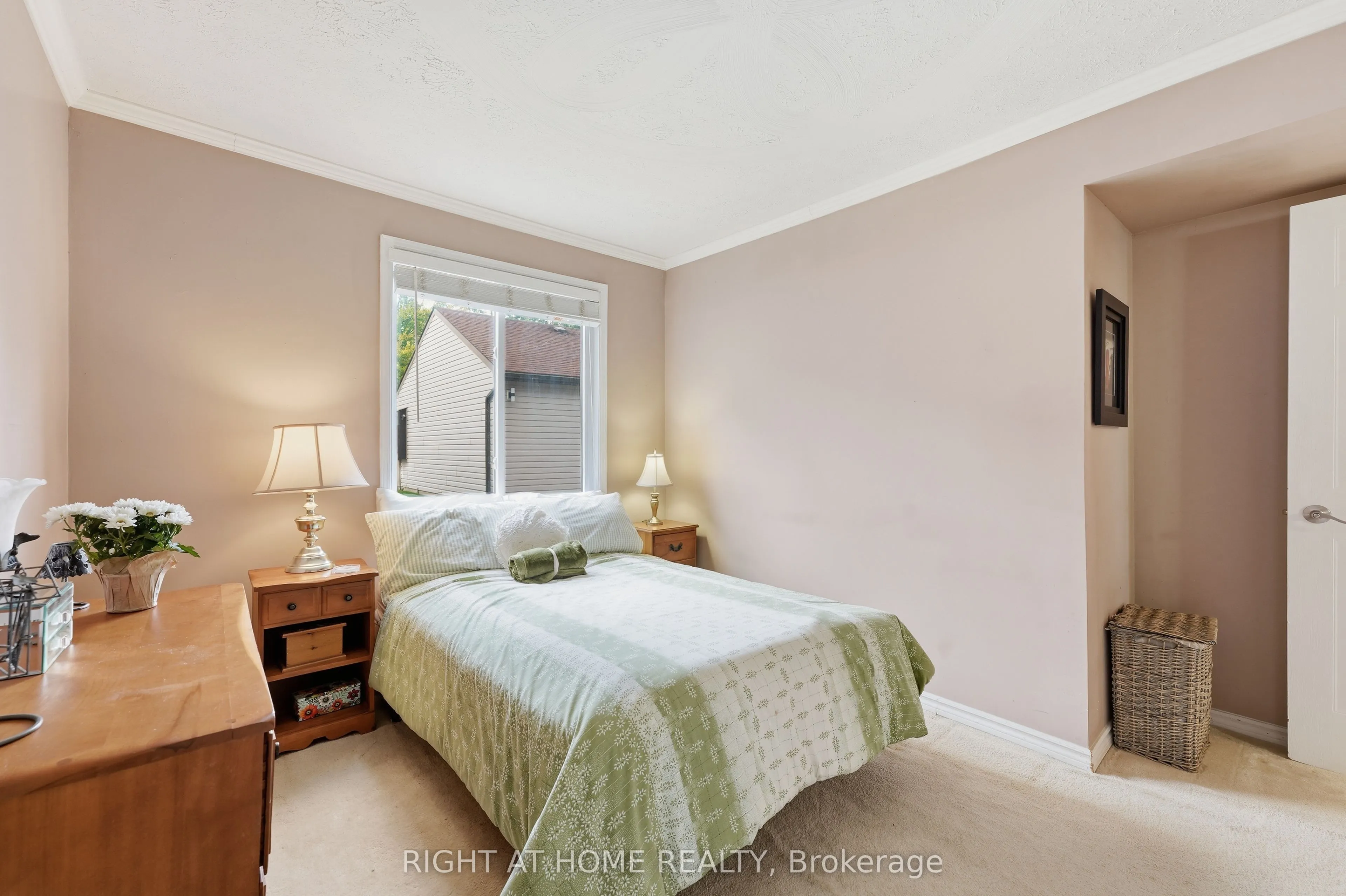 43 Olive Crescent E #103