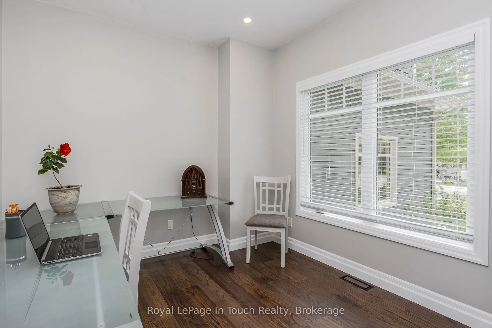 55 Beaufort Crescent