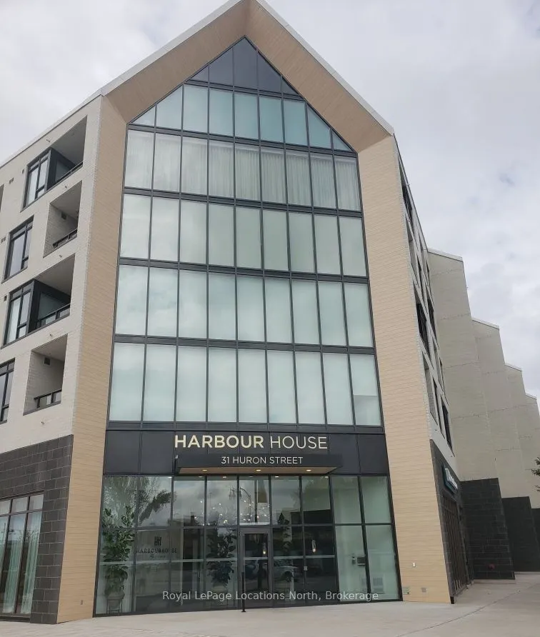 31 Huron Street #207