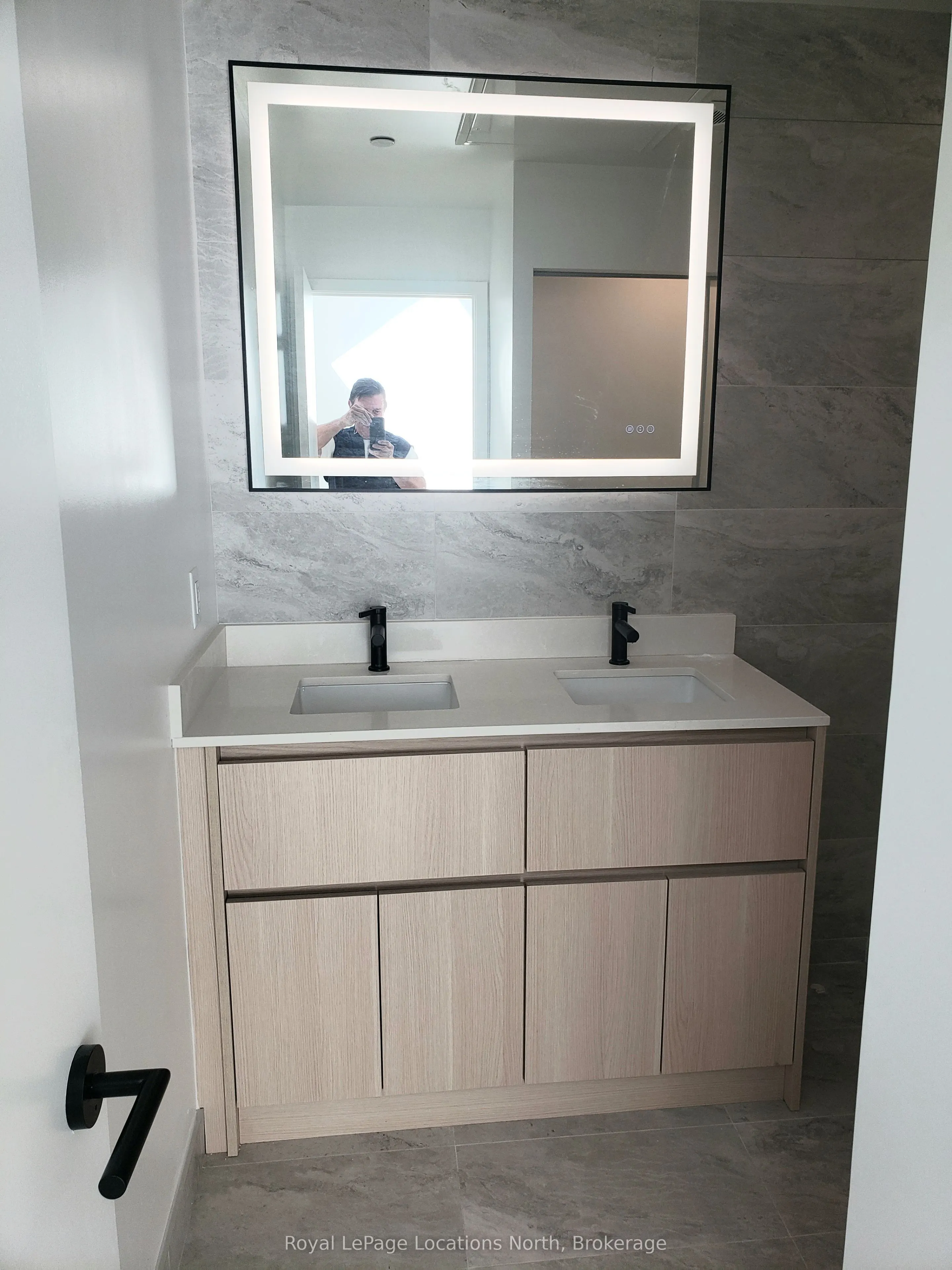 31 Huron Street #609