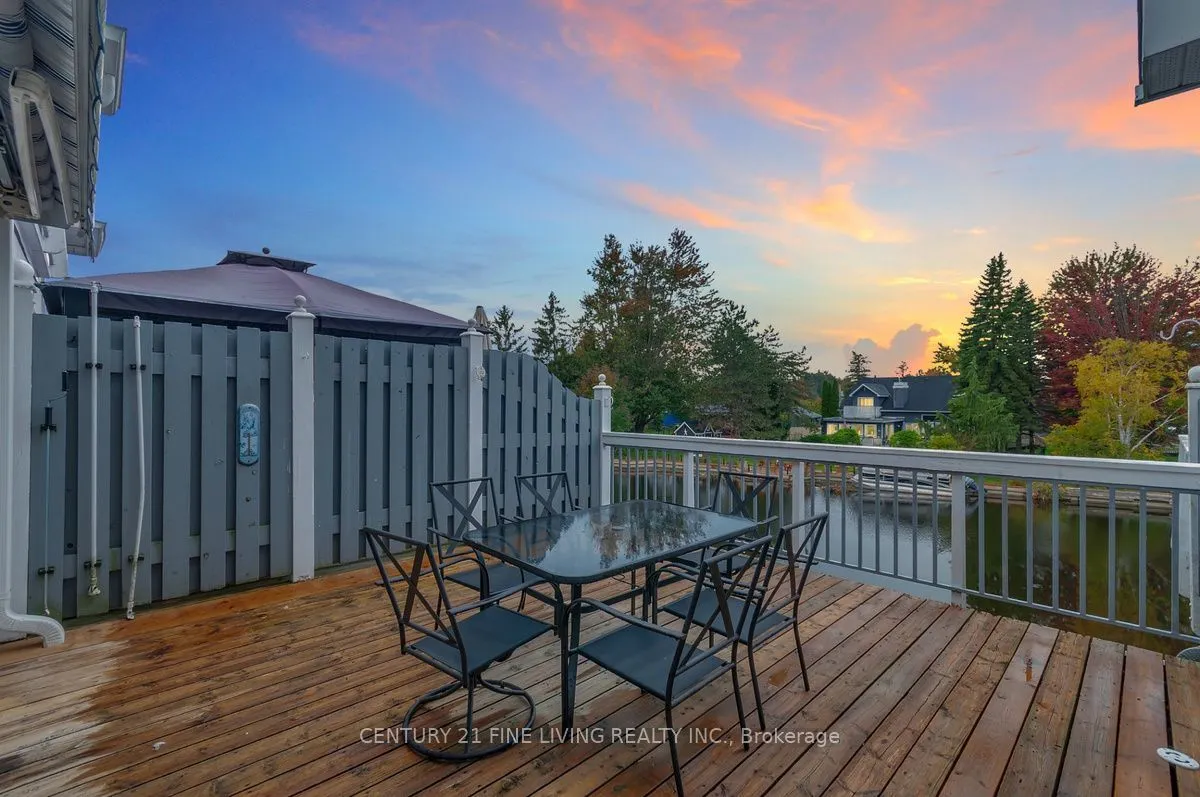30 Laguna Parkway #2