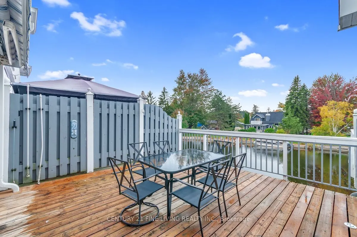 30 Laguna Parkway #2