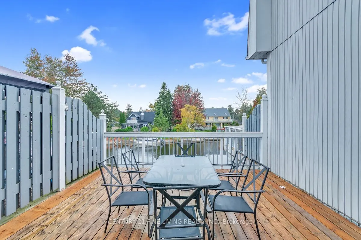 30 Laguna Parkway #2