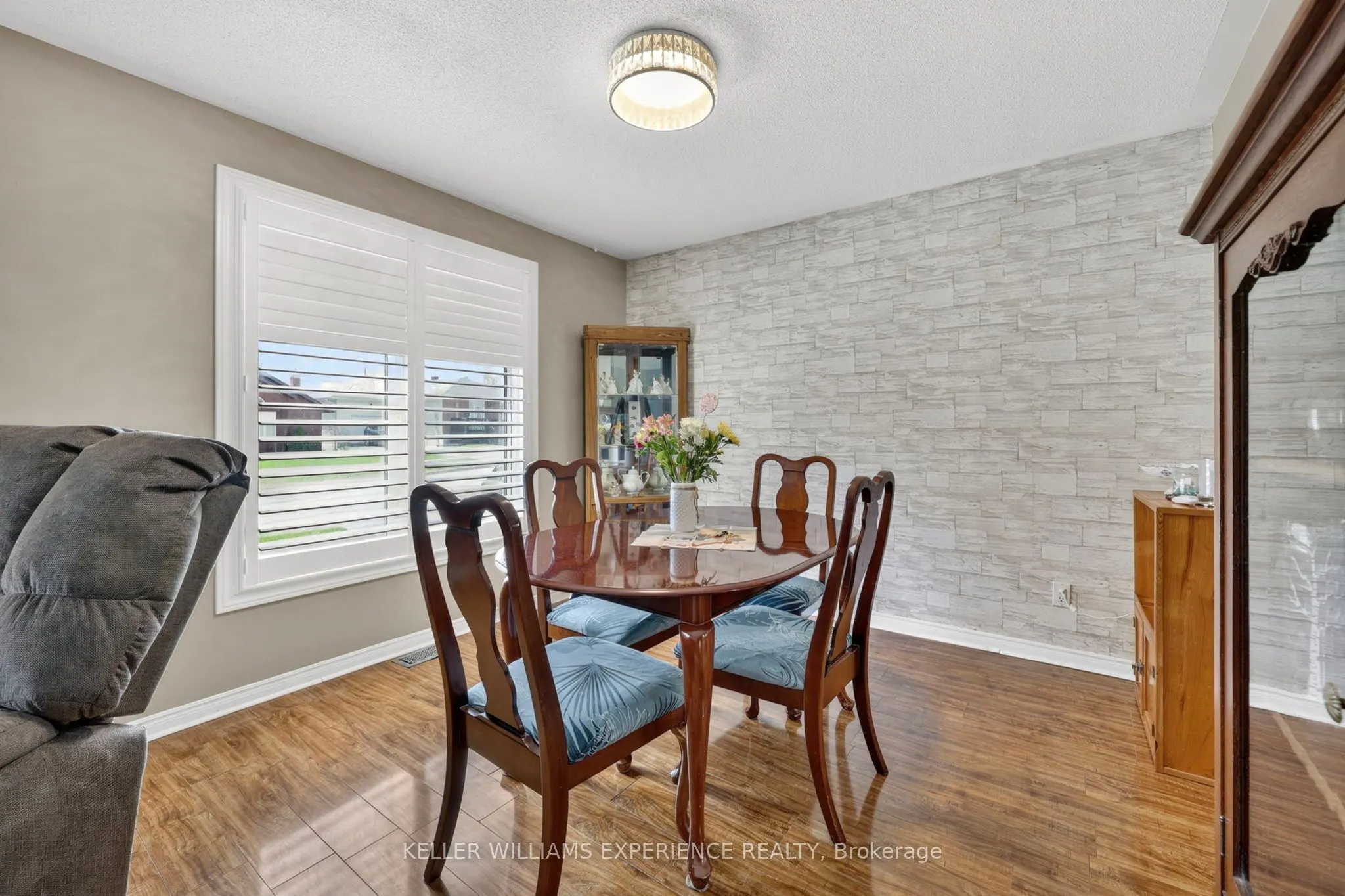 645 Bayview Drive