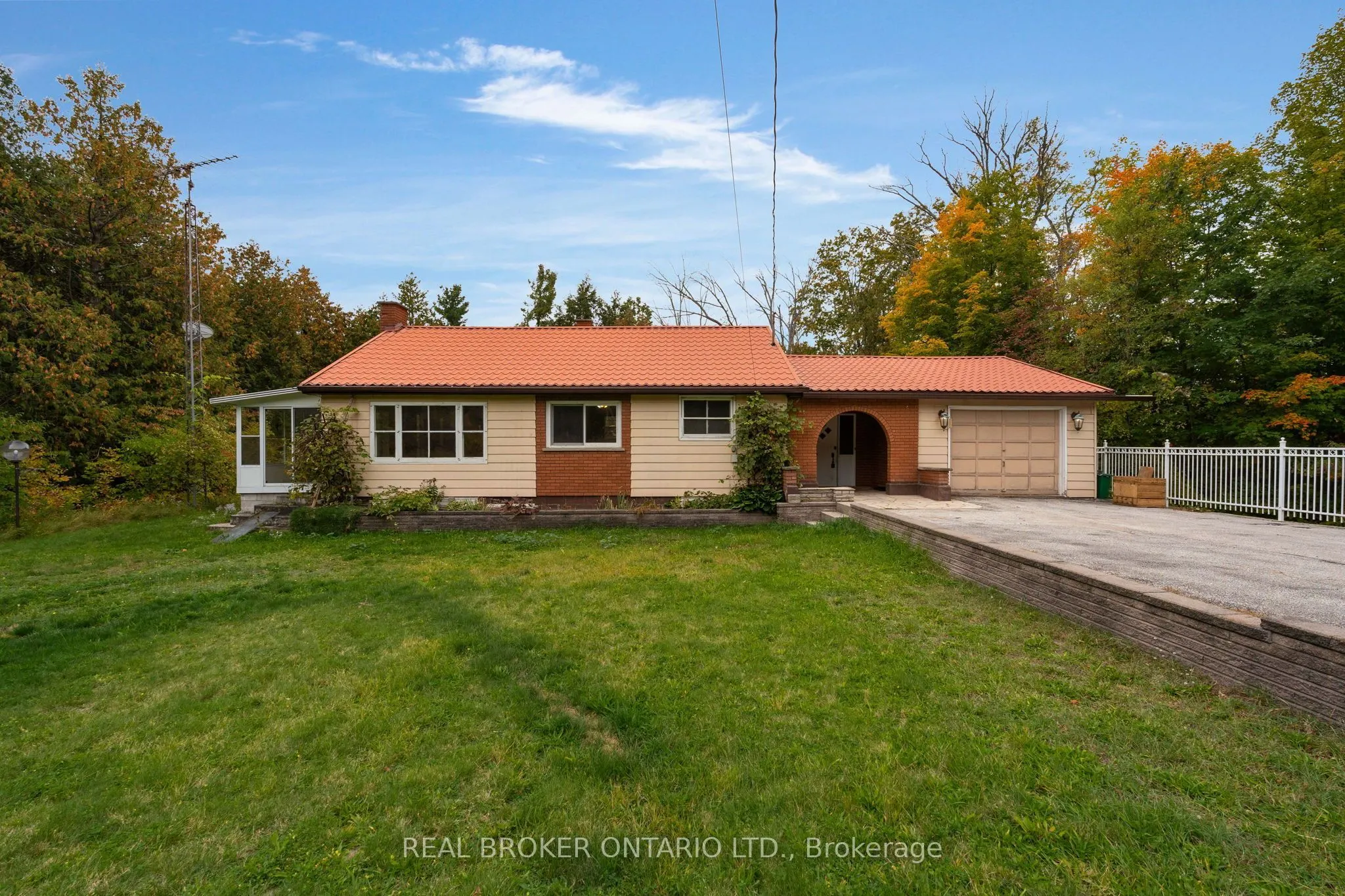 2086 Penetanguishene Road