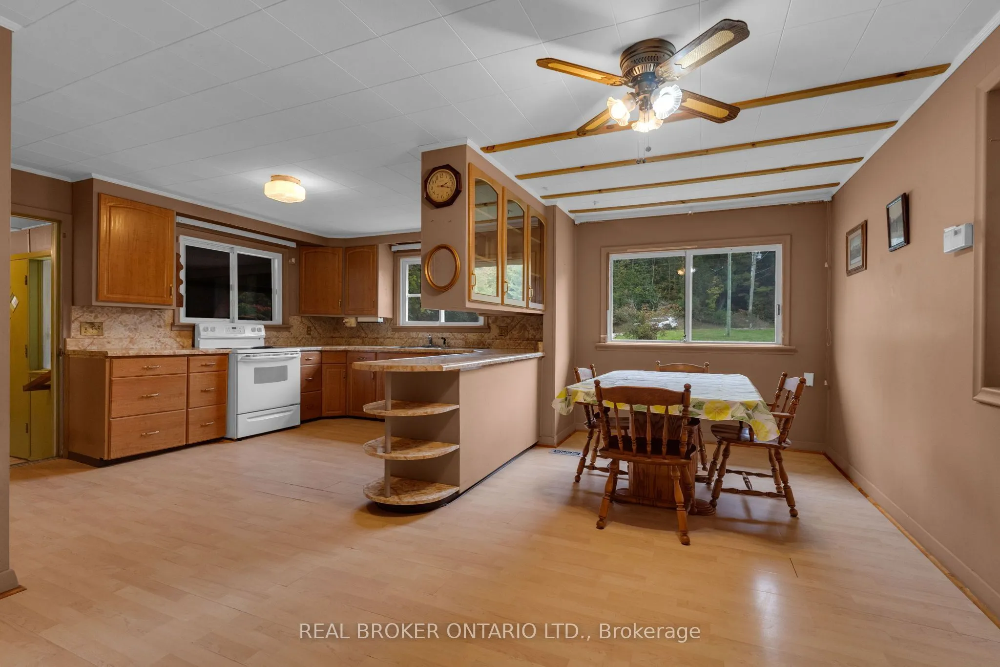2086 Penetanguishene Road