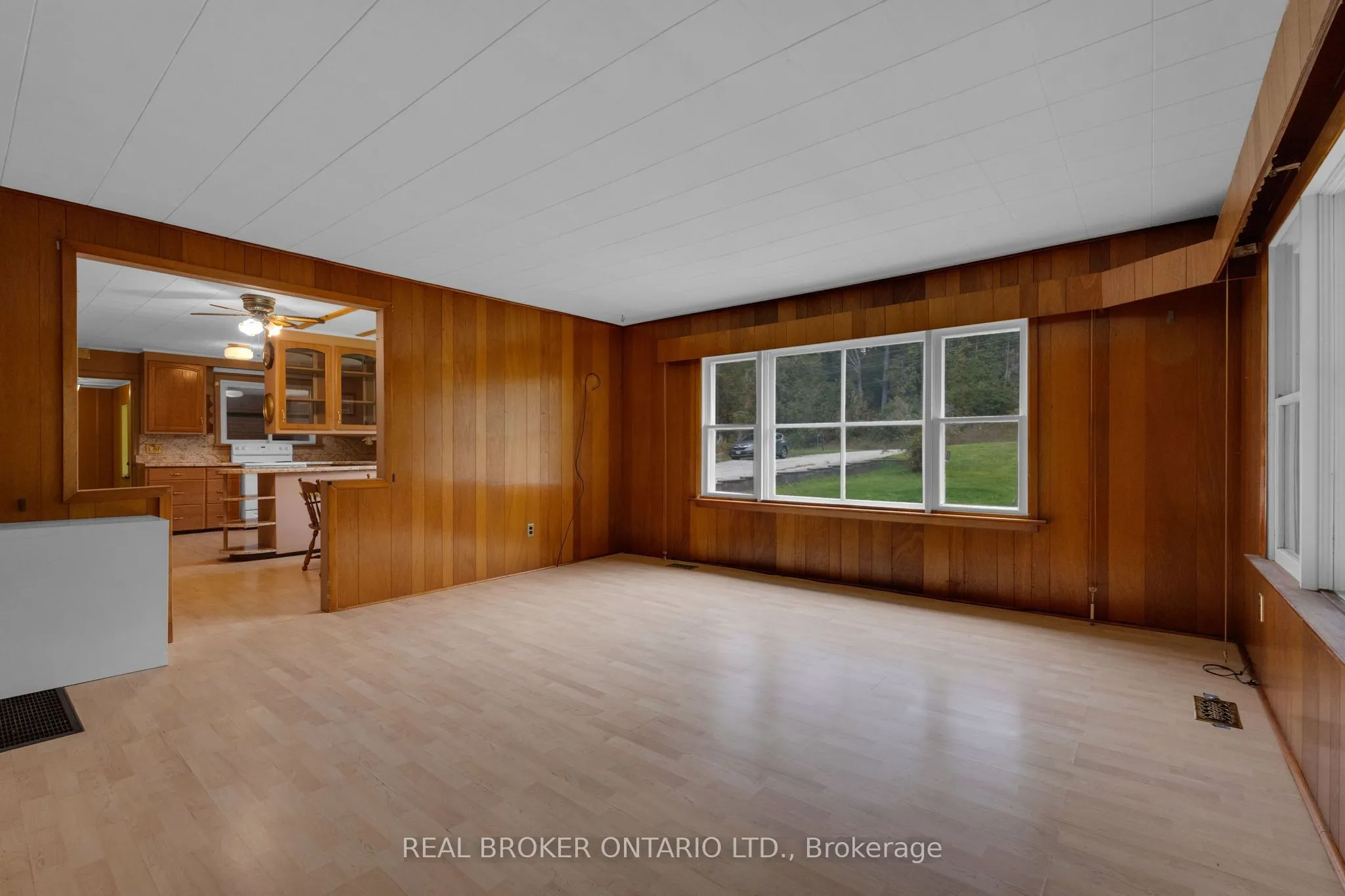 2086 Penetanguishene Road
