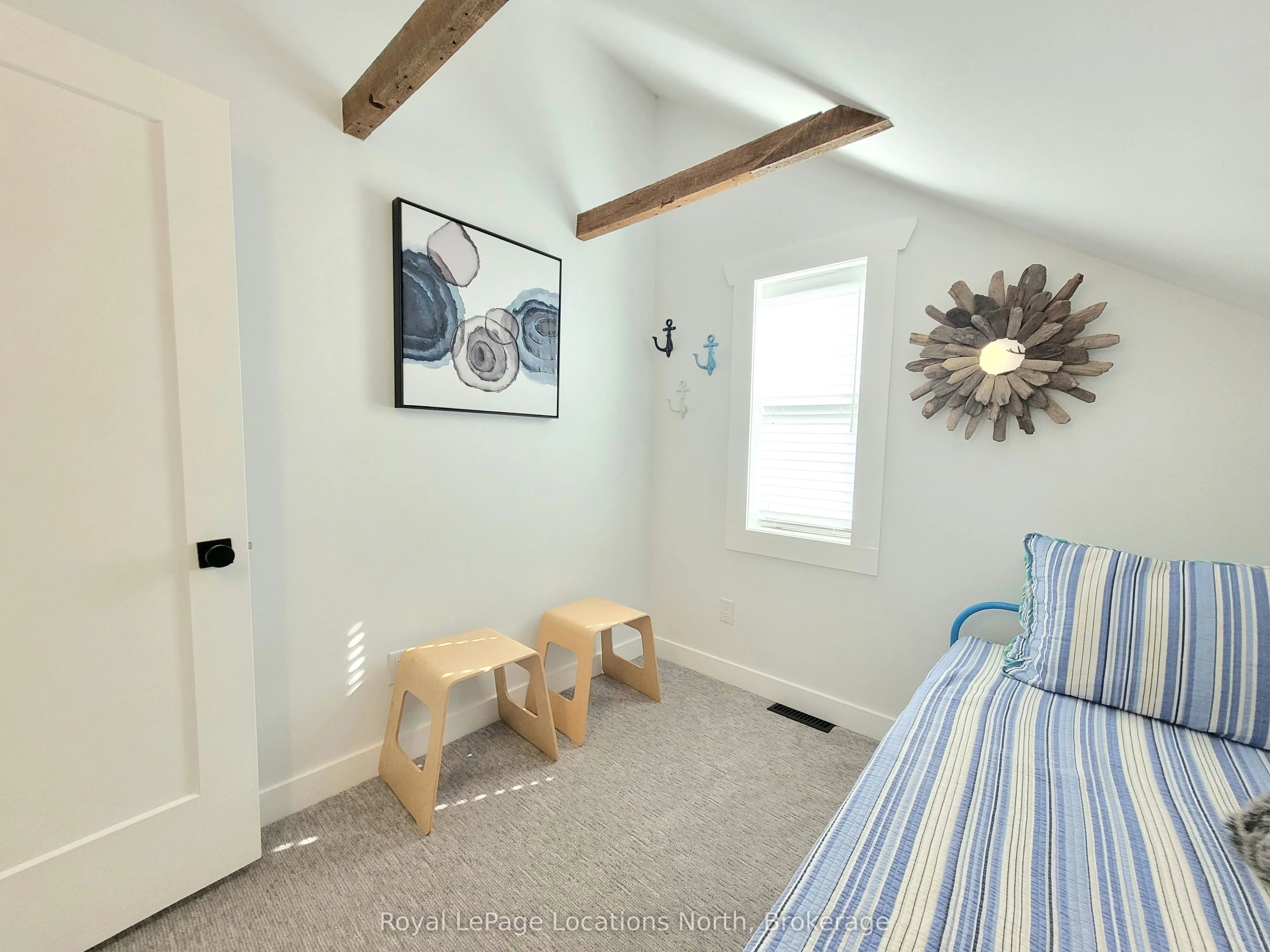 347 Balm Beach Road W