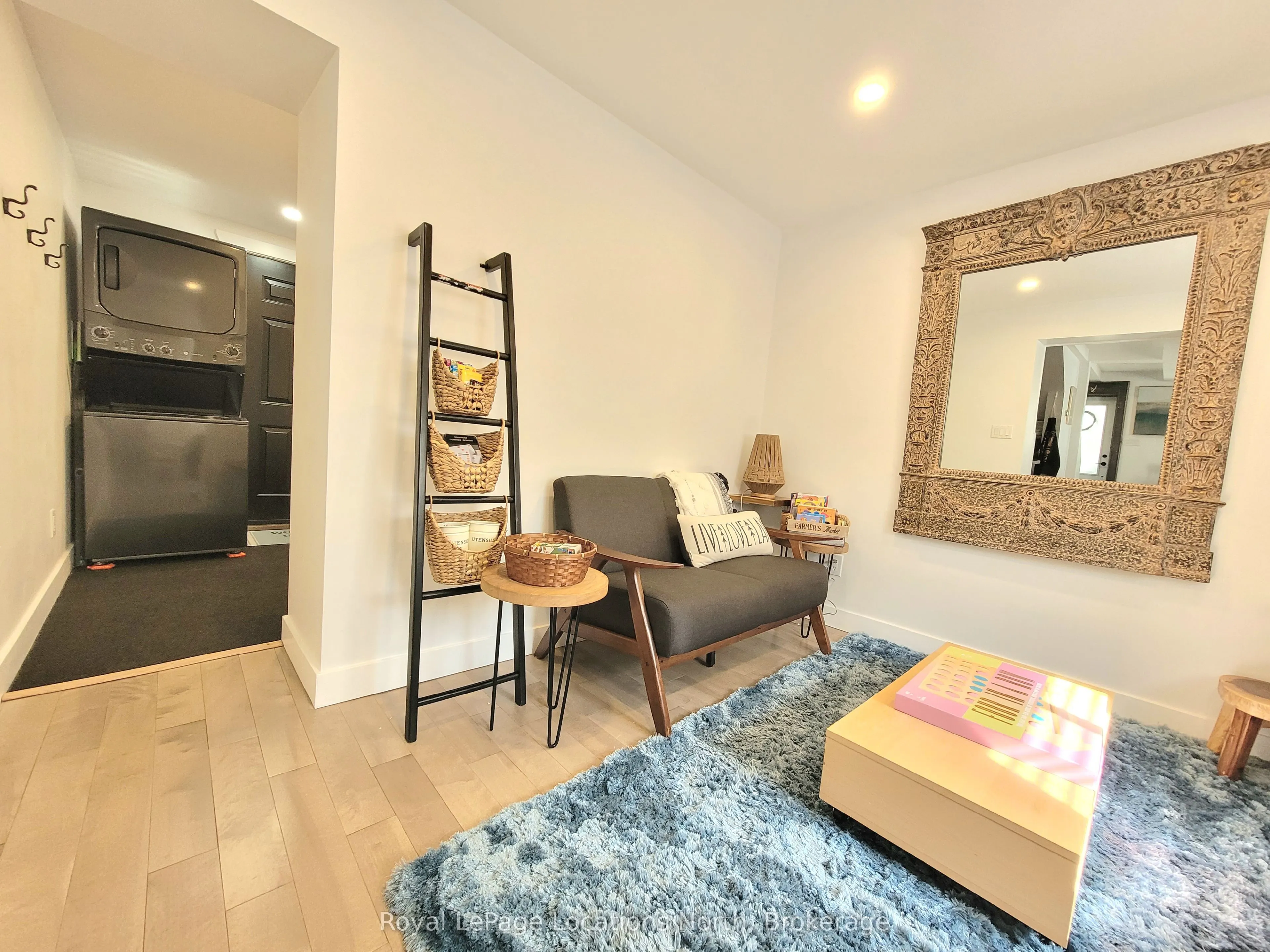 347 Balm Beach Road W